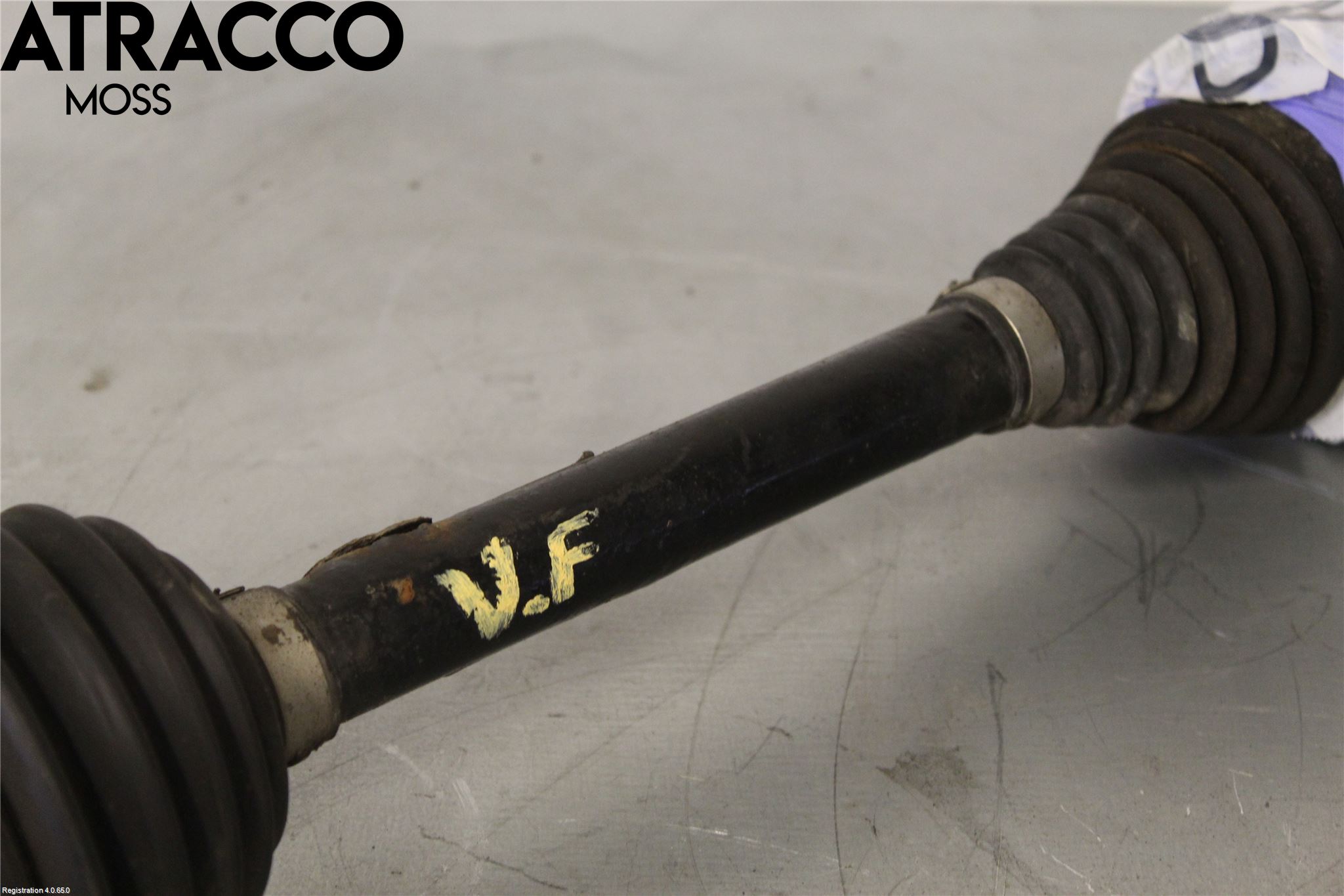 Volkswagen VW POLO 10-17 Drivaksel Foran Kompl Venstre