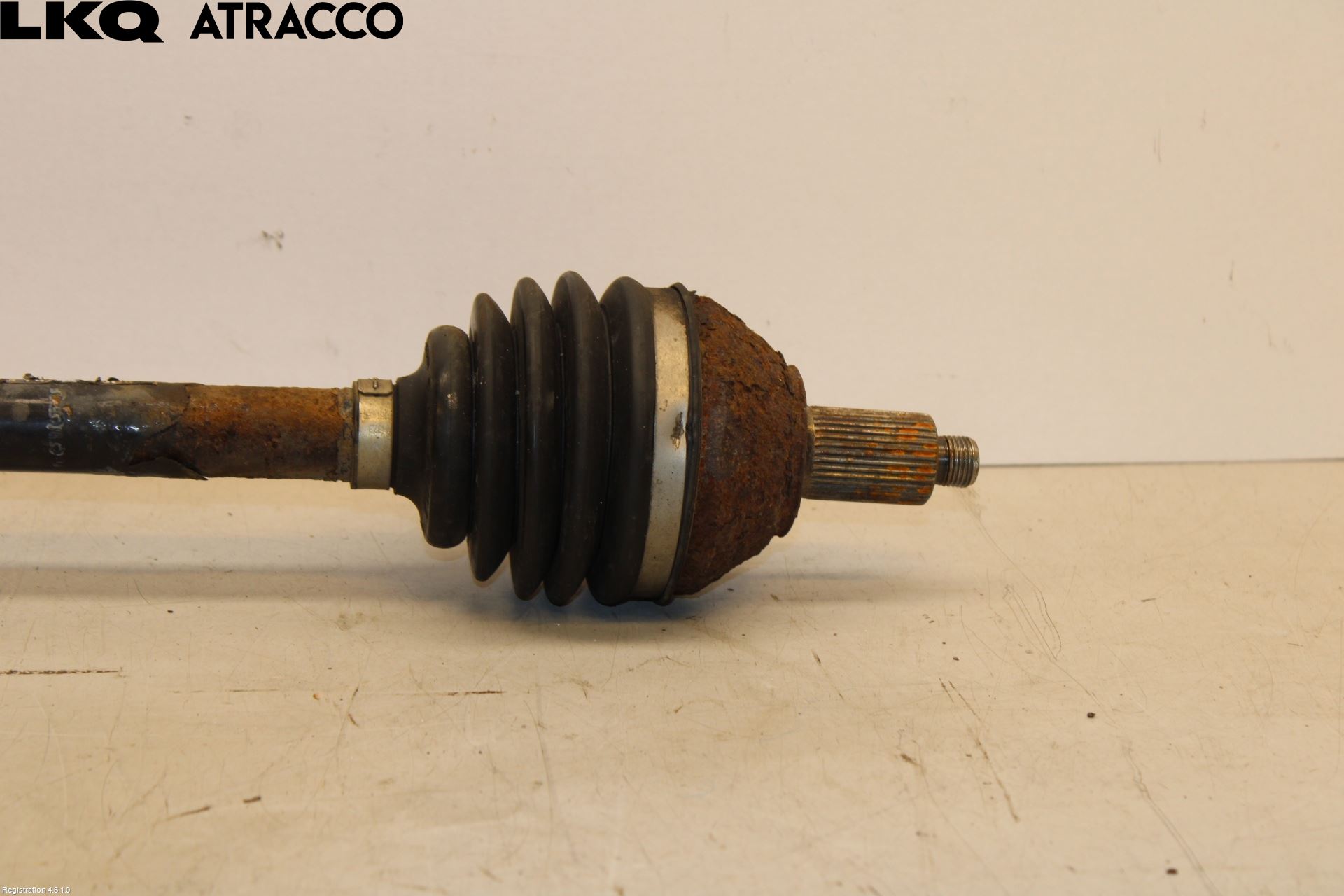 Volkswagen VW POLO 10-17 Drivaksel Foran Kompl Venstre