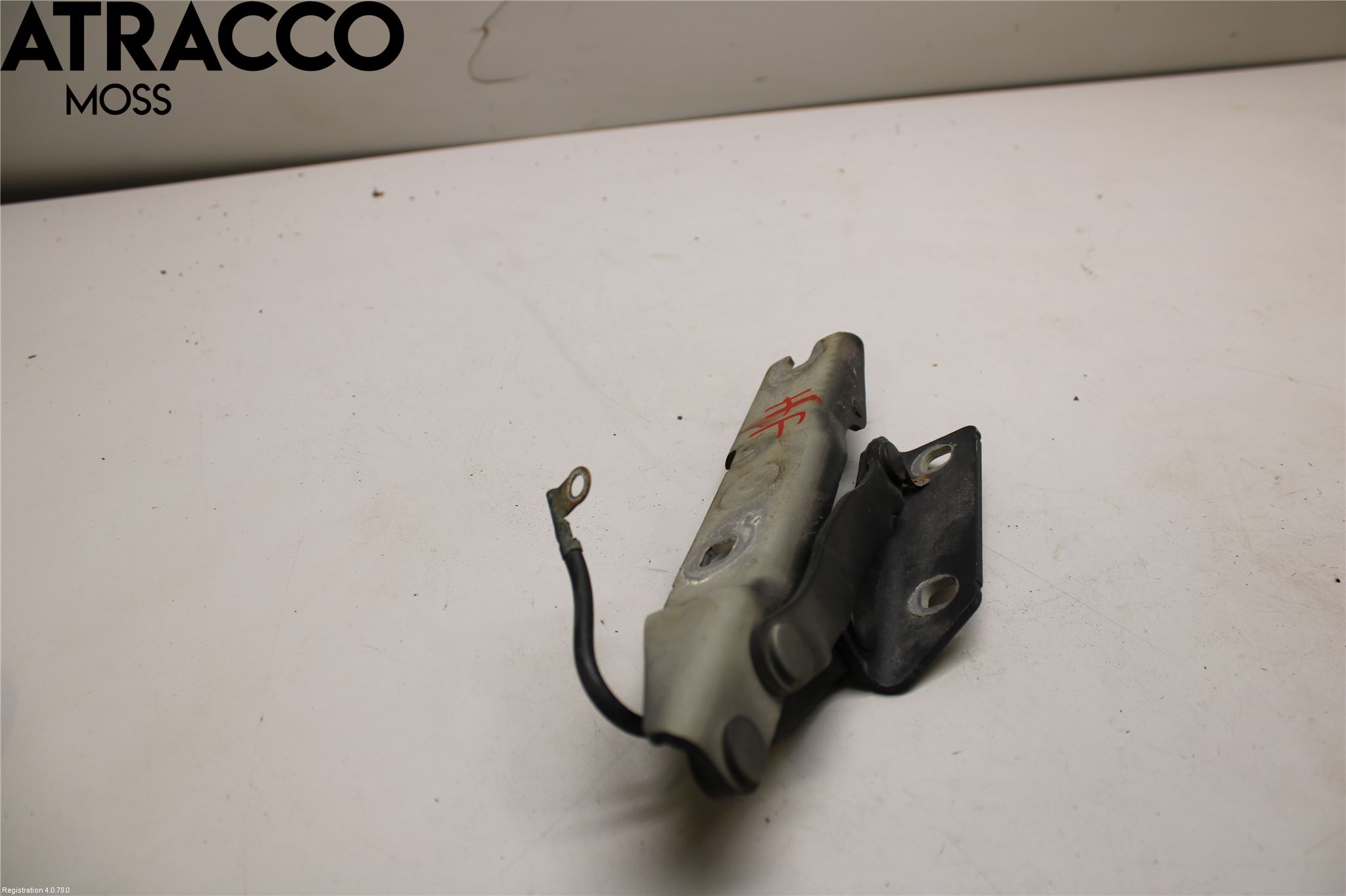 BMW 5 E60/61 Sed/Tou 02-10 Panser Hengsel - Hengsler