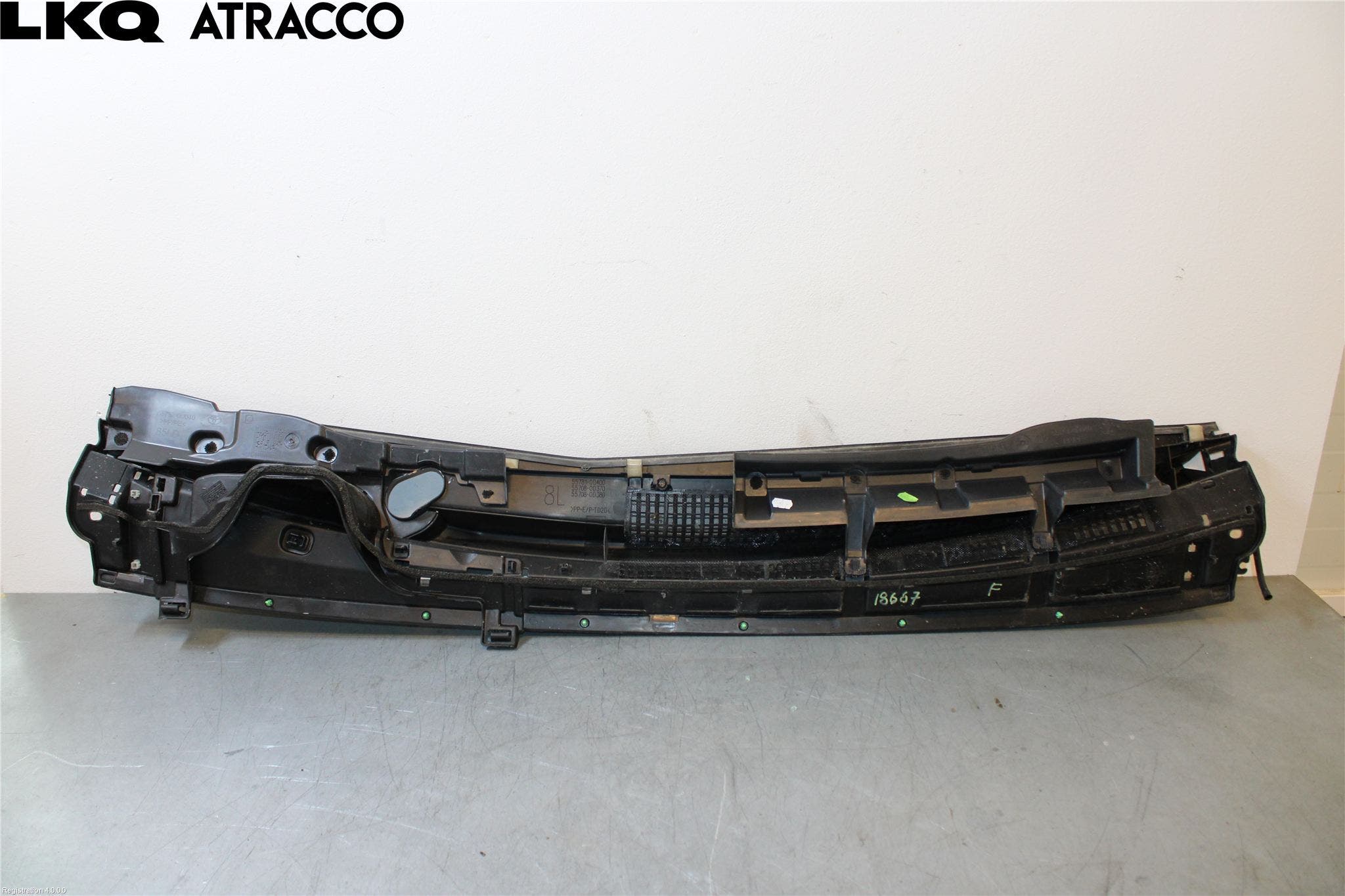 Toyota YARIS XP130 15-20 Visker Deksel-Grill-Under Frr