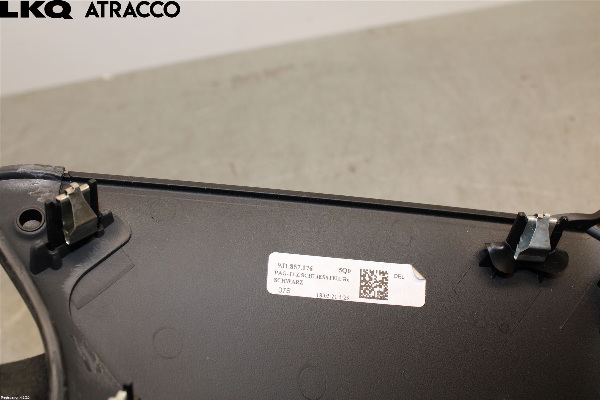 Porsche TAYCAN 20- Innr Dashbord Sparkeplate