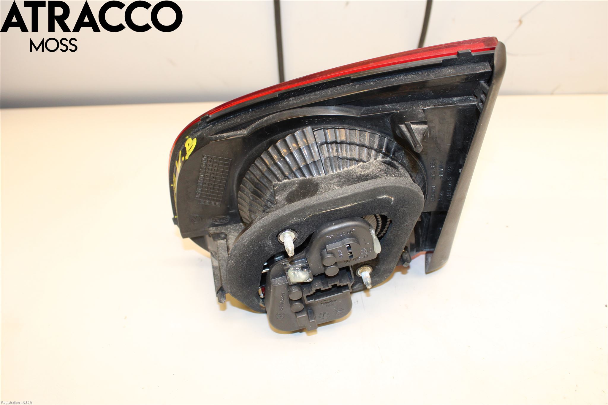 Volkswagen VW GOLF VI 09-13 Baklykt Venstre  På Luke(Indre