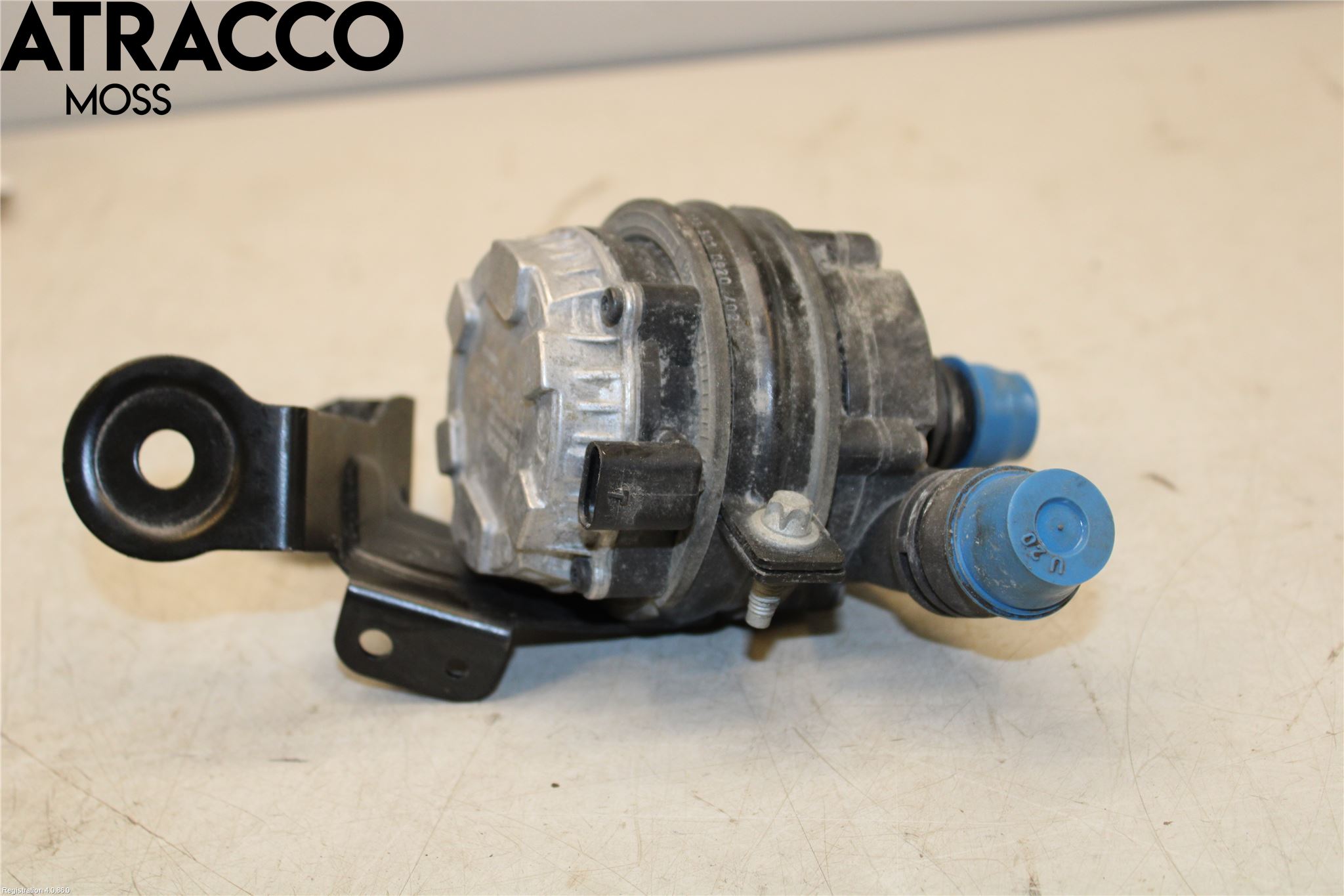 Mercedes-Benz MB E-KLASS (W213) 16-23 Vannpumpe