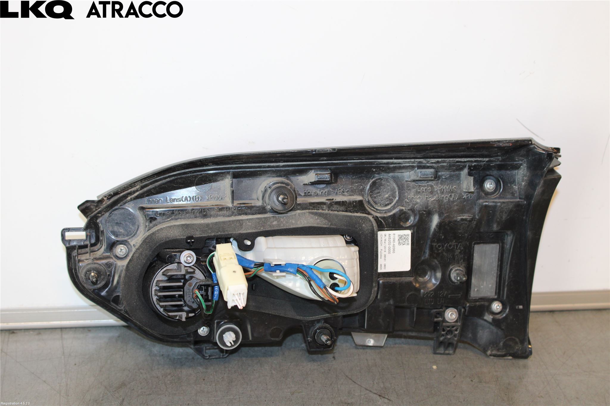 Toyota RAV4 19- Baklykt Venstre  På Luke(Indre