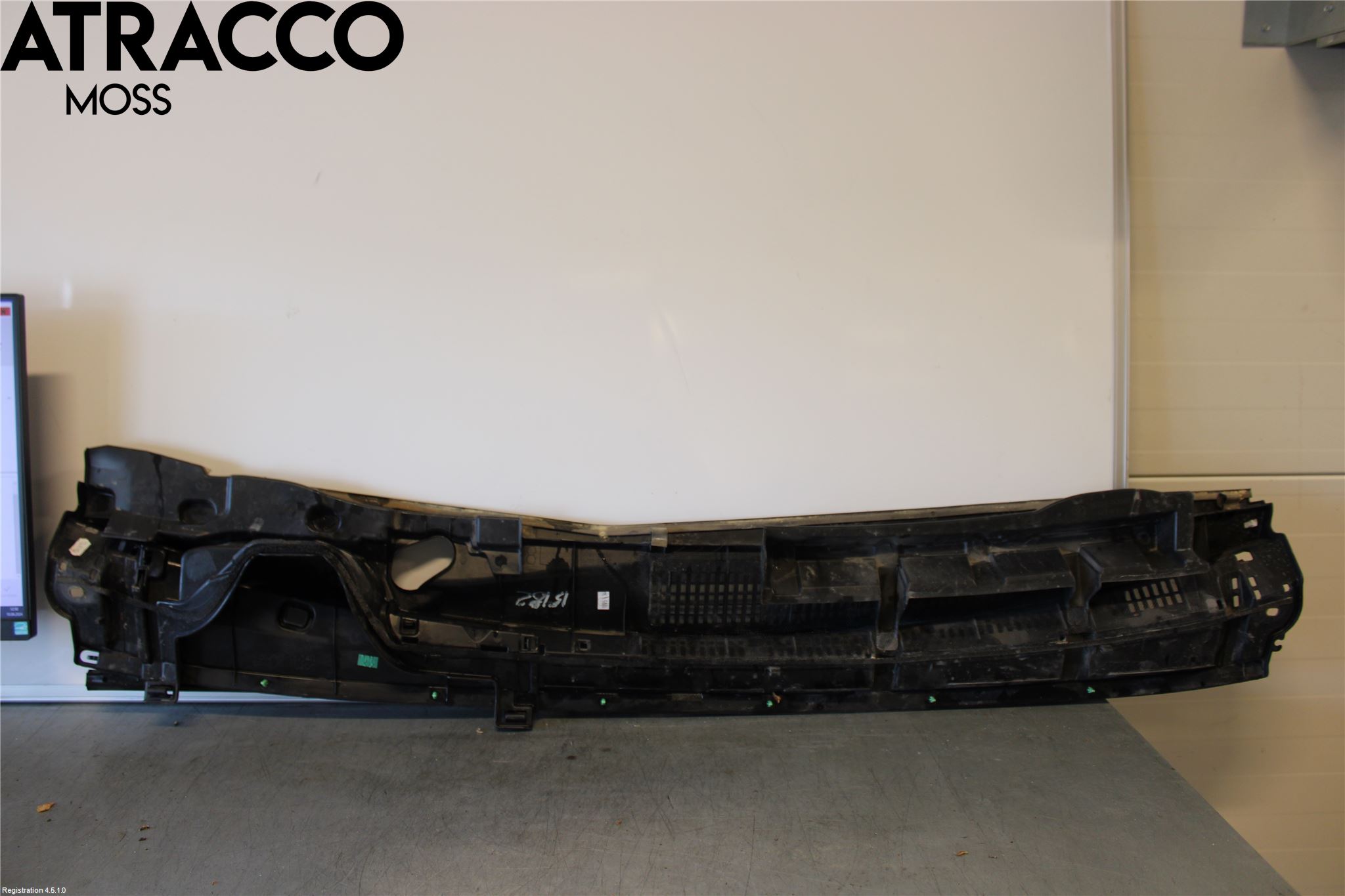 Toyota YARIS XP130 12-14 Visker Deksel-Grill-Under Frr