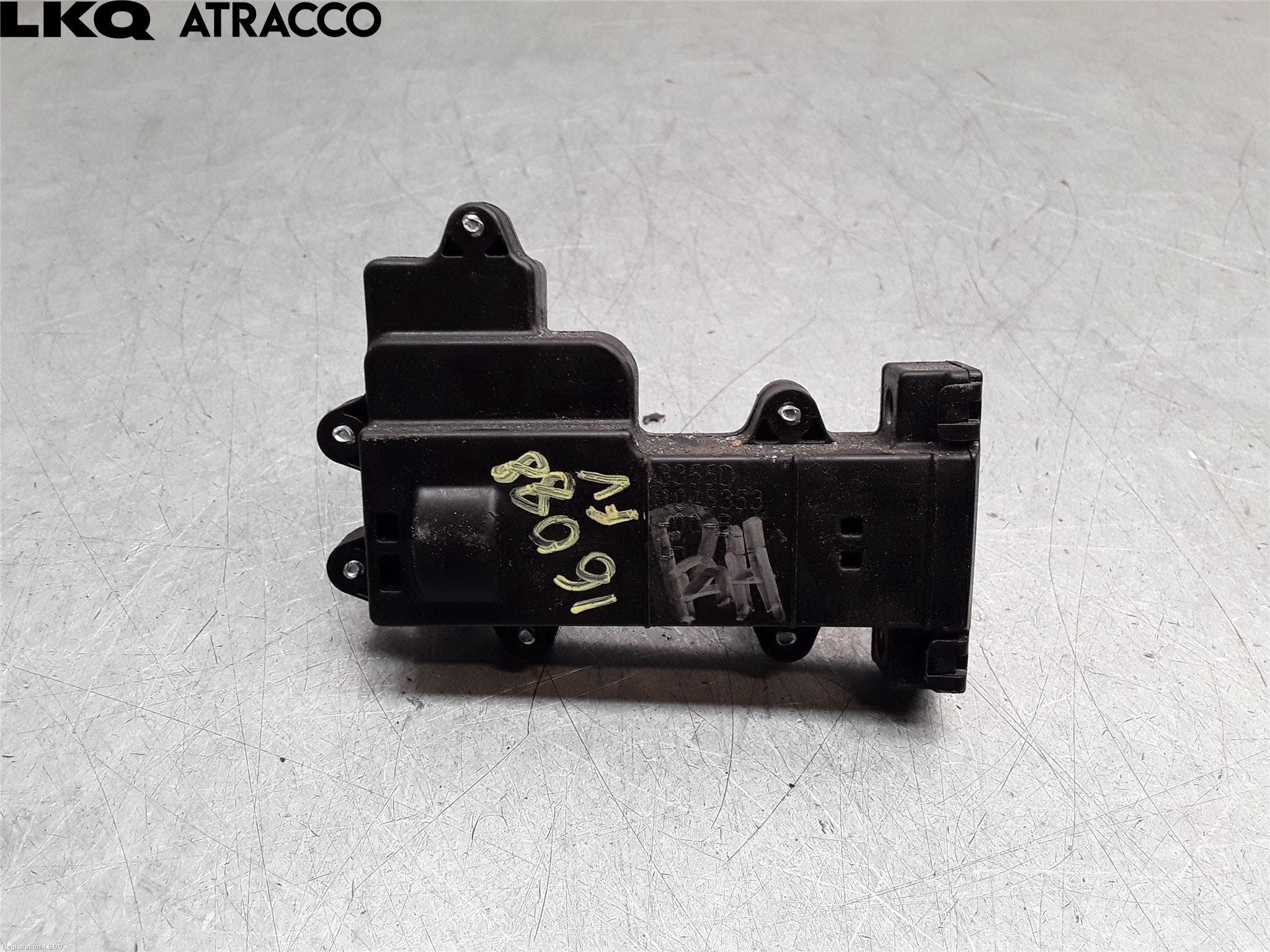 Tesla MODEL X 16- Styreenhet Dør