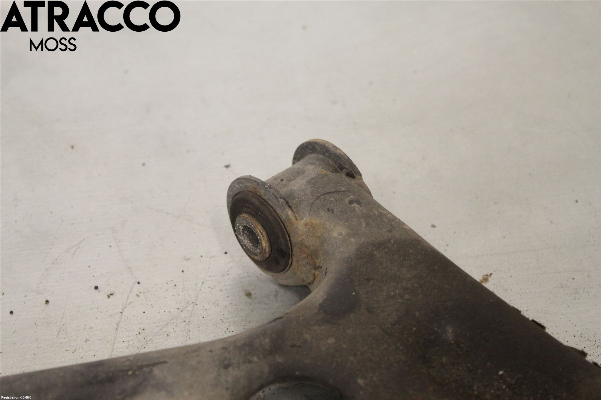 Volkswagen VW UP! / E-UP! Bærearm Foran Høyre Nedre