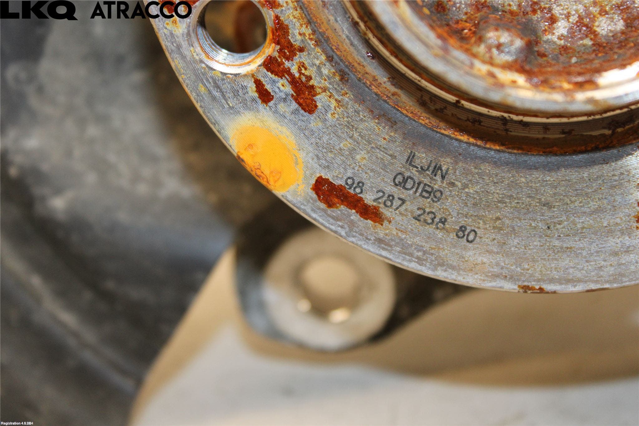 Opel CORSA F, CORSA-E 20- Spindel Vb