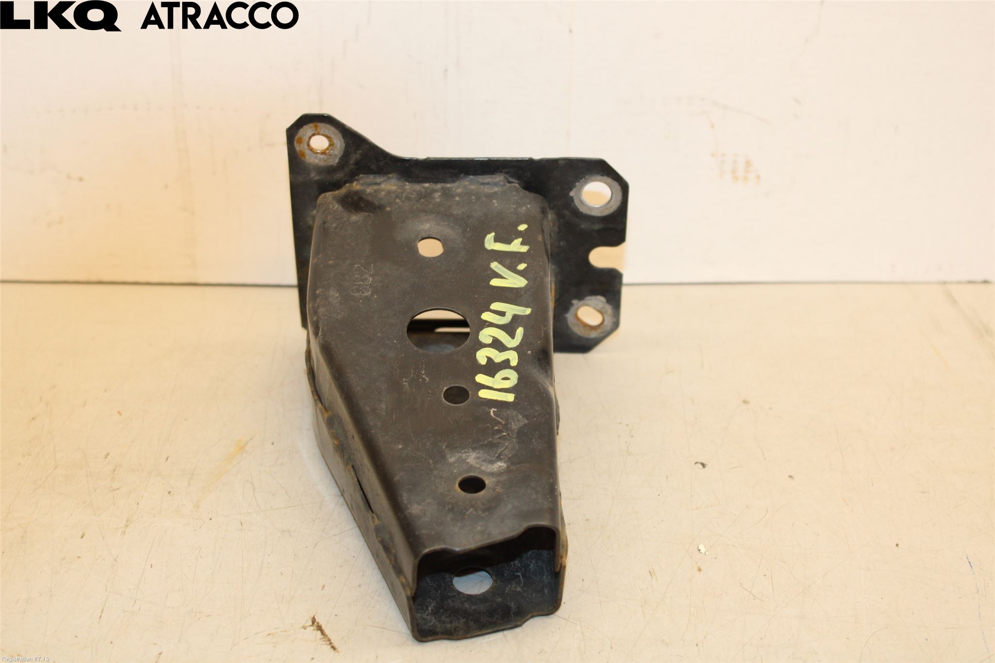 Mazda CX-5 12-17 Støtfanger Foran Feste