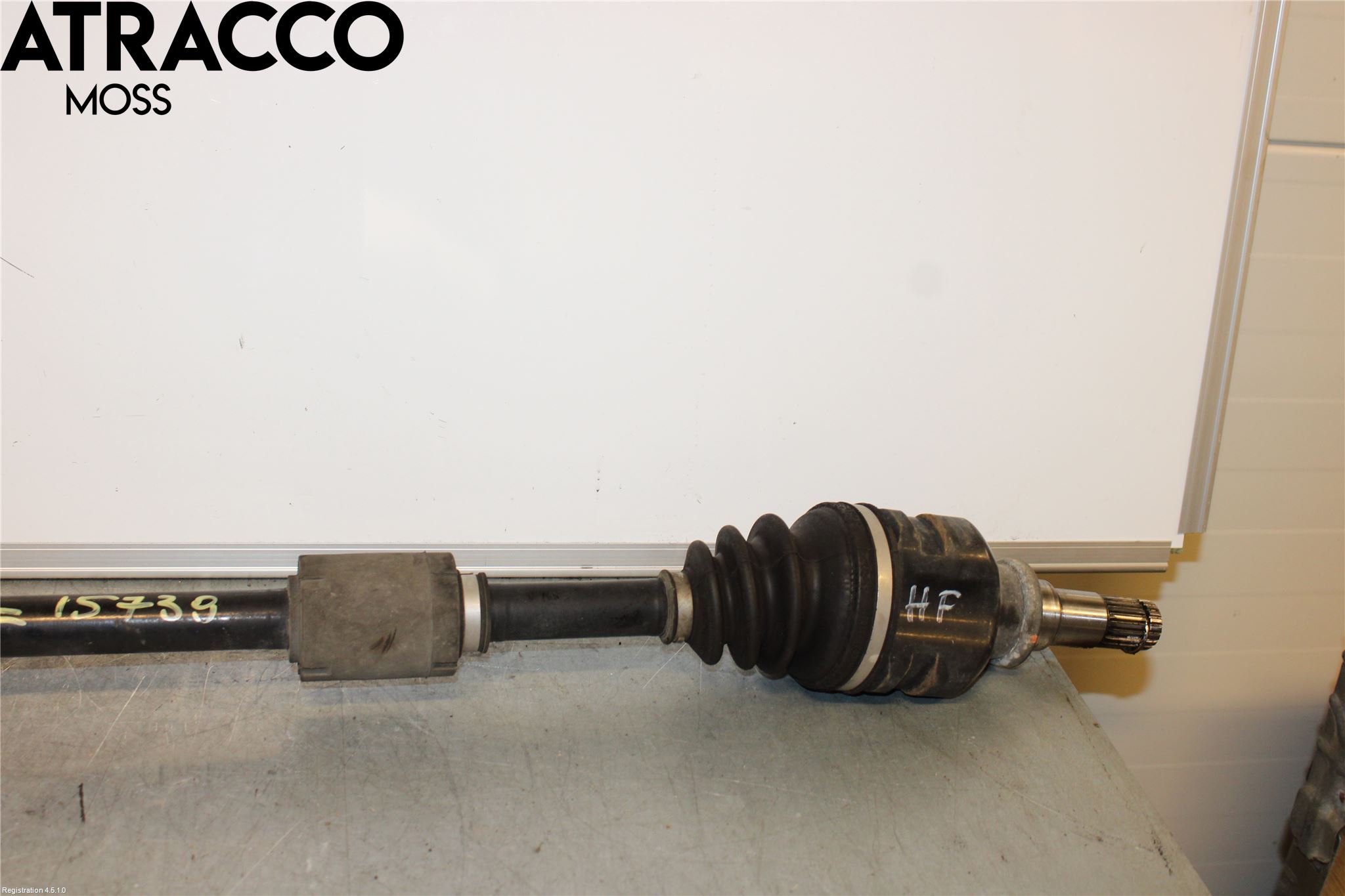 Toyota YARIS XP130 12-14 Drivaksel Foran Kompl Venstre