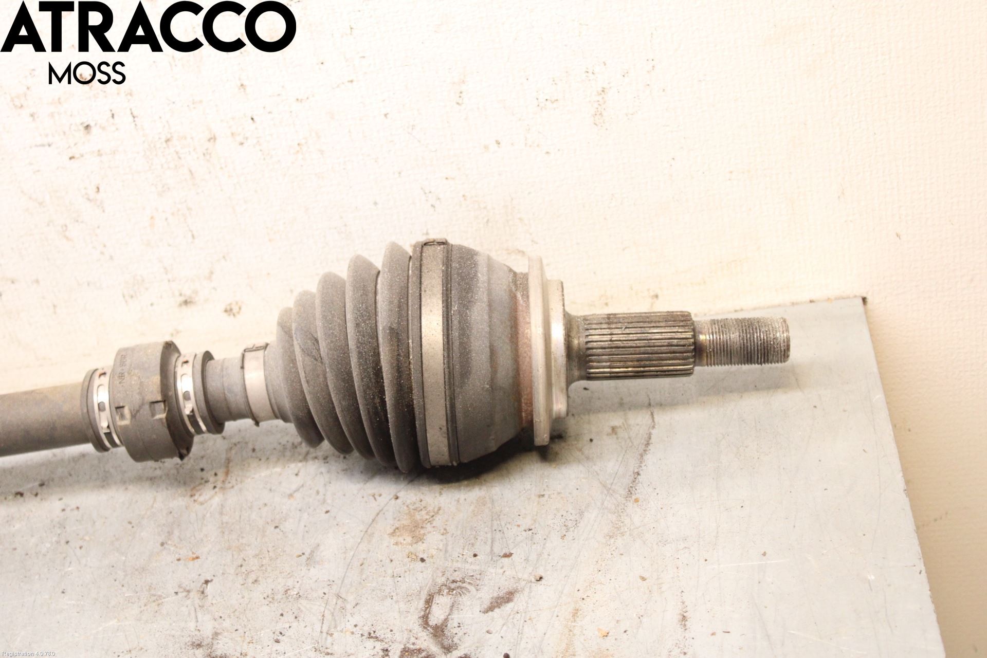 Toyota RAV4 13-18 Drivaksel Foran Kompl Høyre