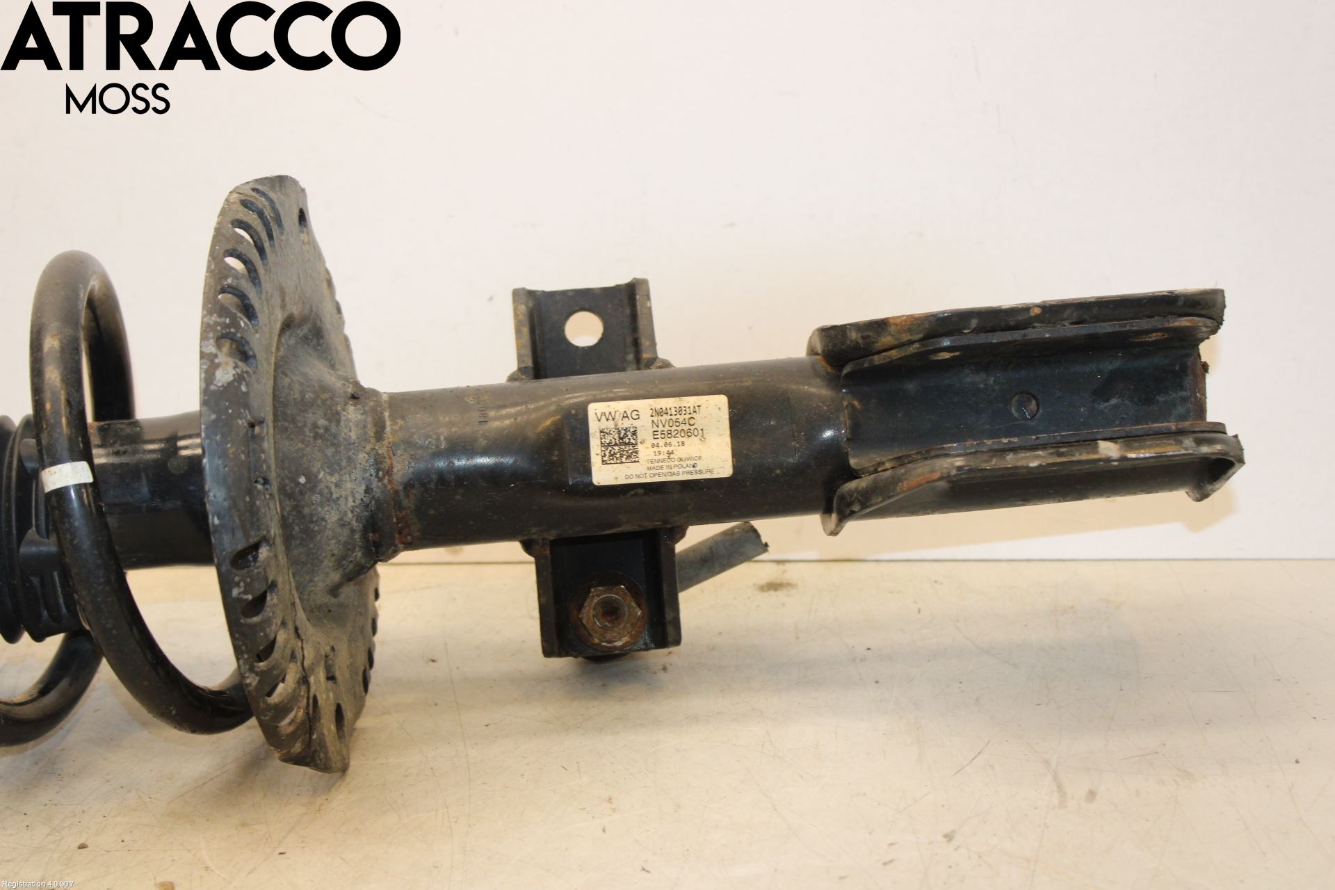 Volkswagen VW CRAFTER II / E-CRAFTER 17- Fjærbein Foran Venstre