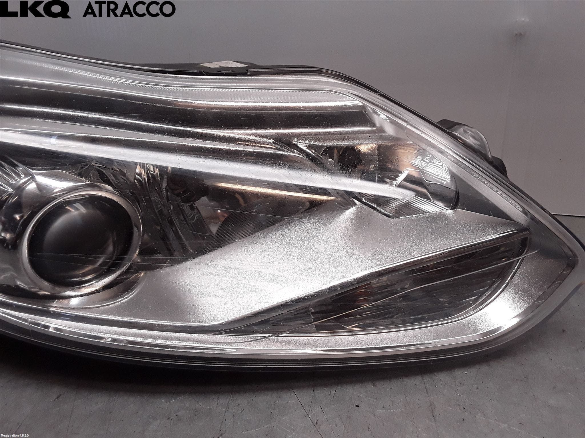 Ford FOCUS 11-14 Frontlykt Høyre