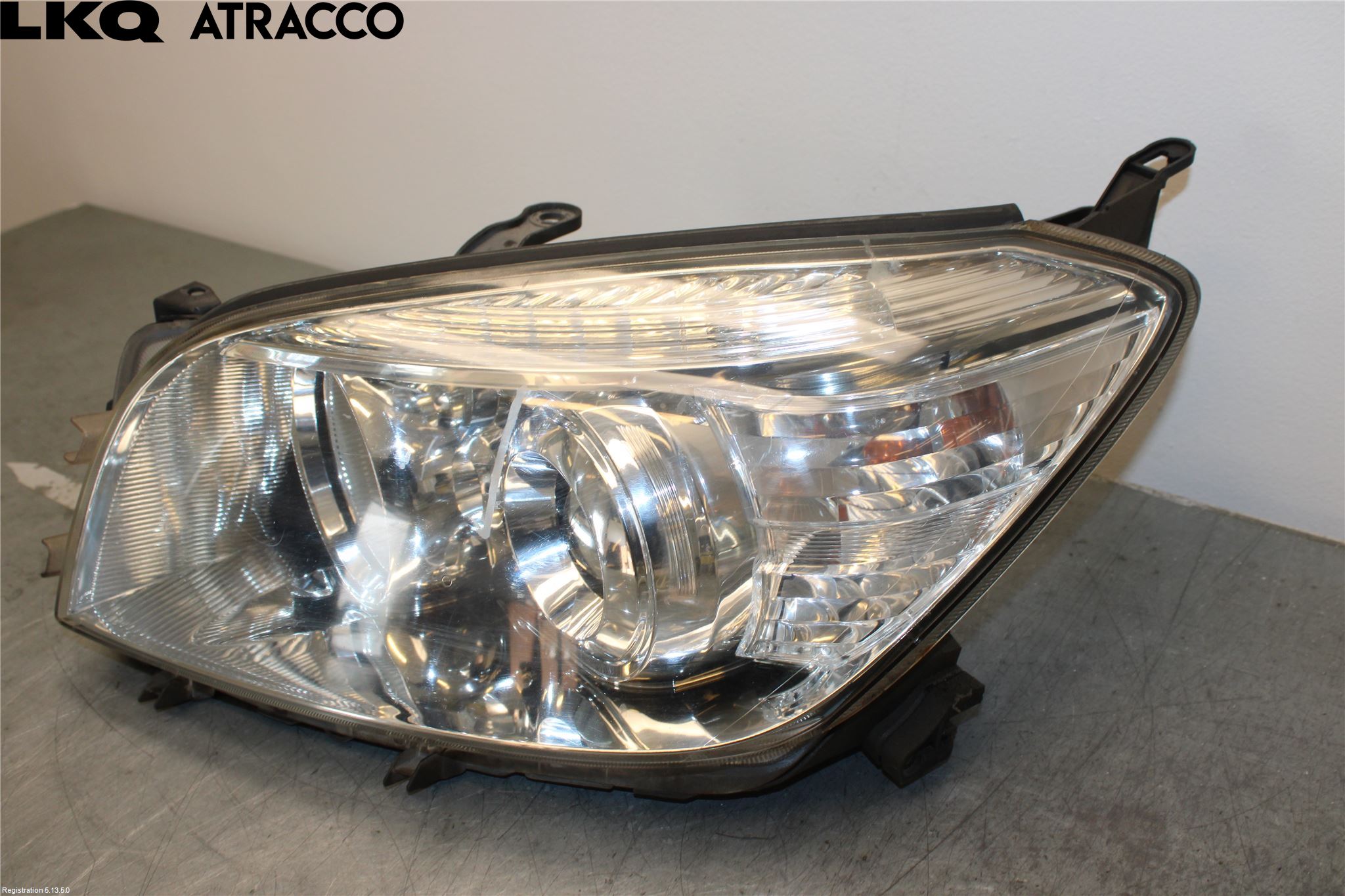 Toyota RAV 4 06-12 Frontlykt Venstre