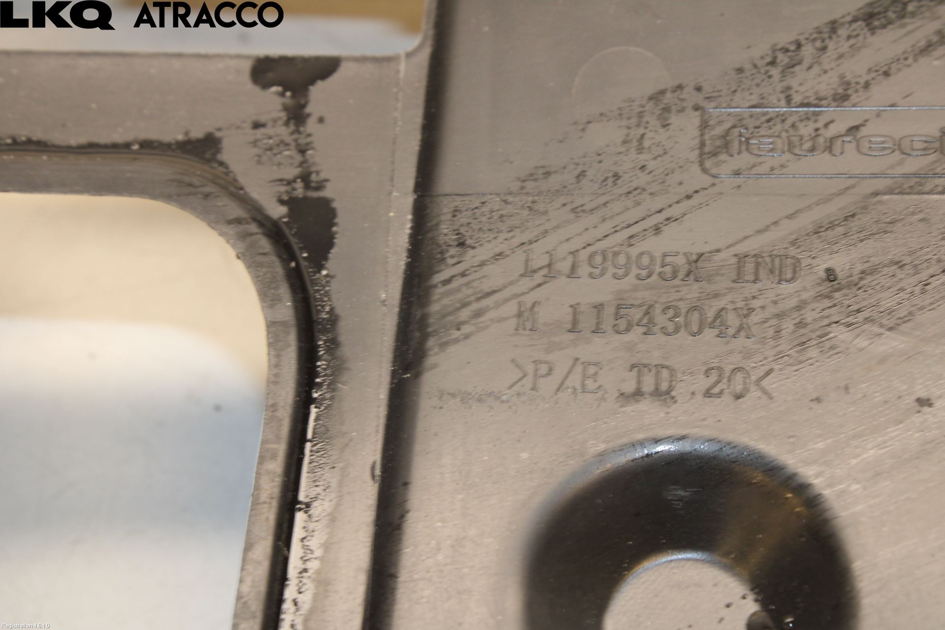 Renault ZOE/E-TECH 13- Grilldel Midt