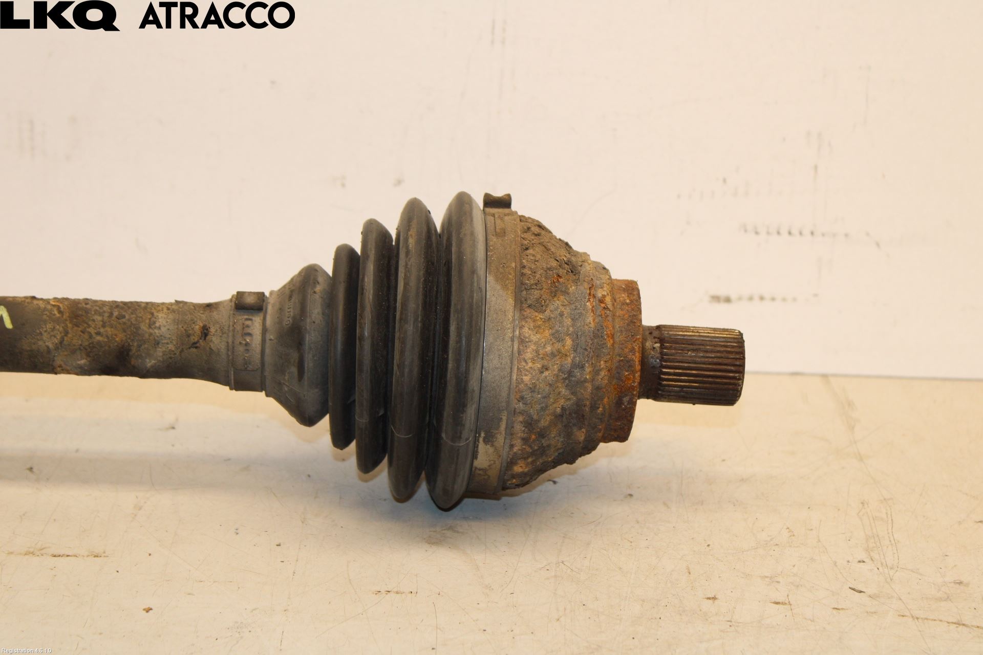 Volkswagen VW GOLF PLUS/CROSS GOLF 04-14 Drivaksel Foran Kompl Venstre