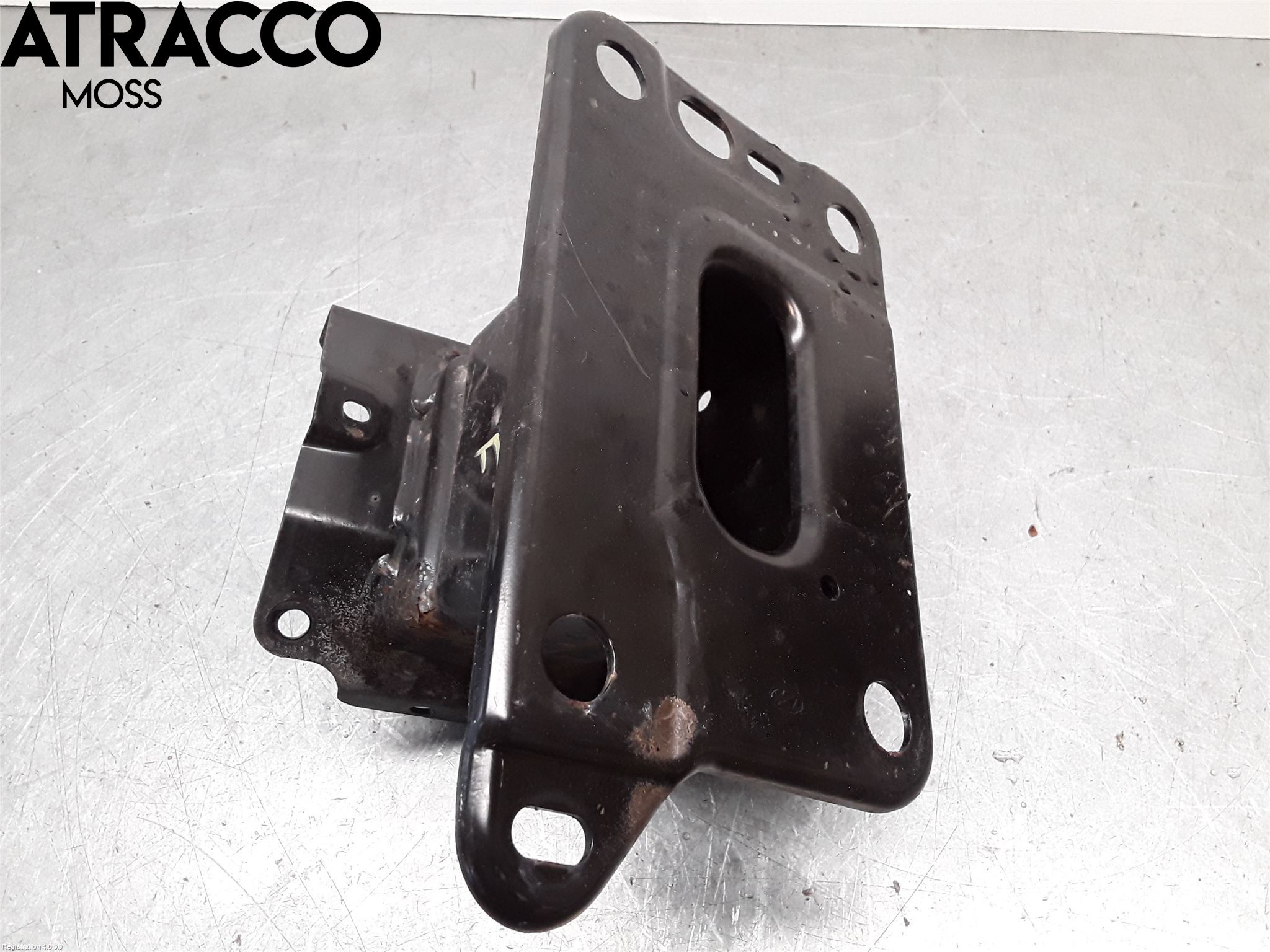 Hyundai IONIQ AE 17-22 Støtfanger Foran Feste