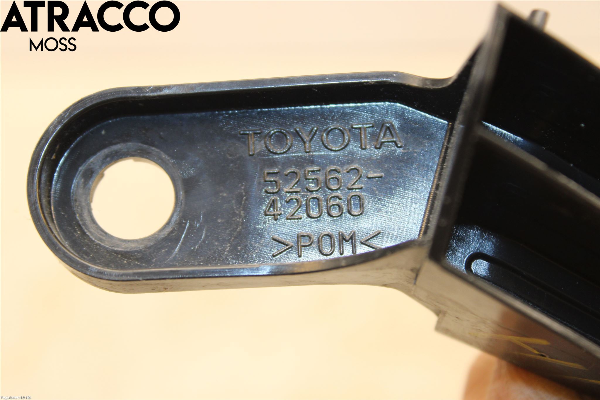 Mitsubishi OUTLANDER 13-21 Støtfangerfeste Bak Høyre