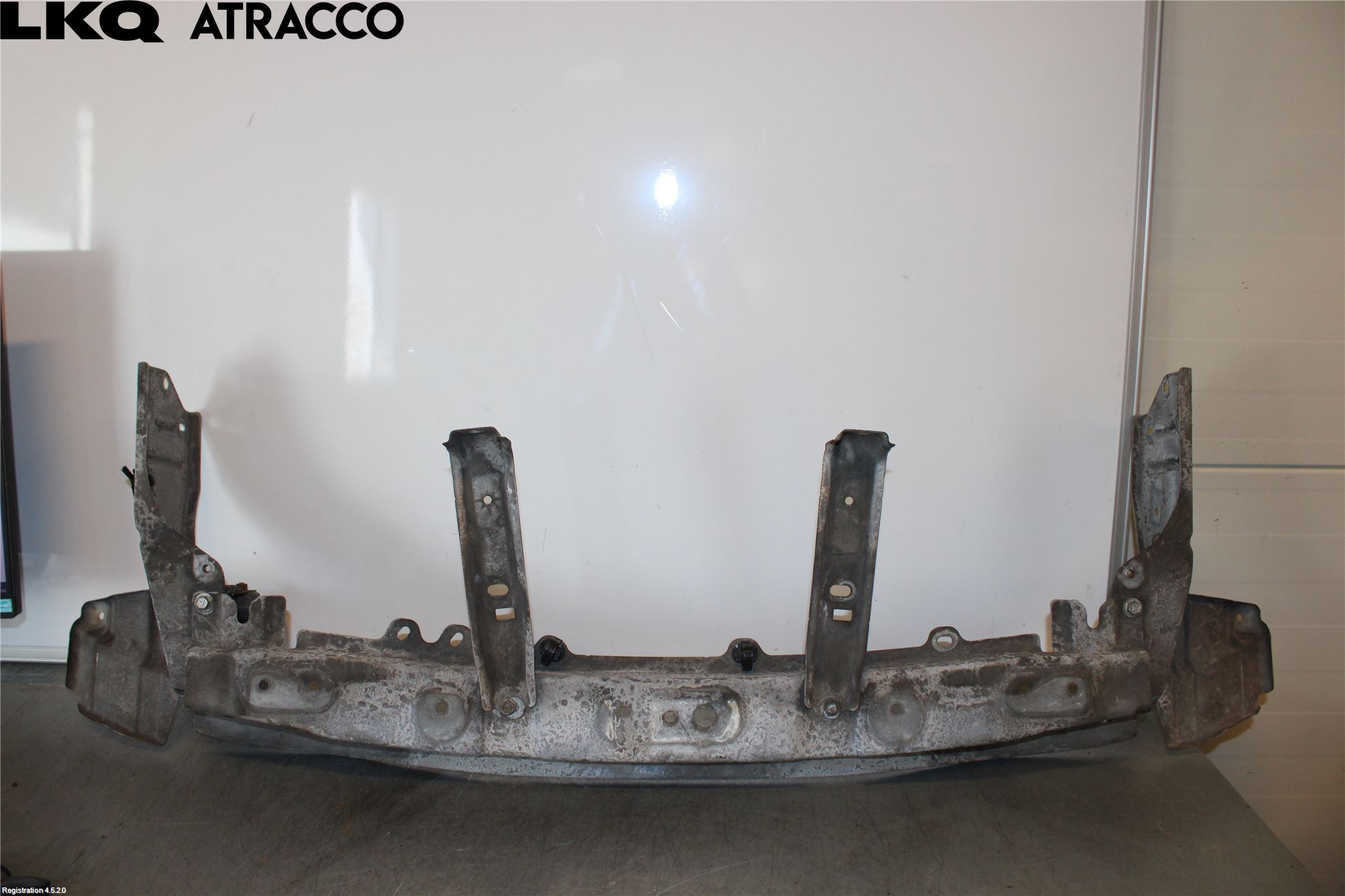 Volvo XC90 03-06 Frontplate Øvre