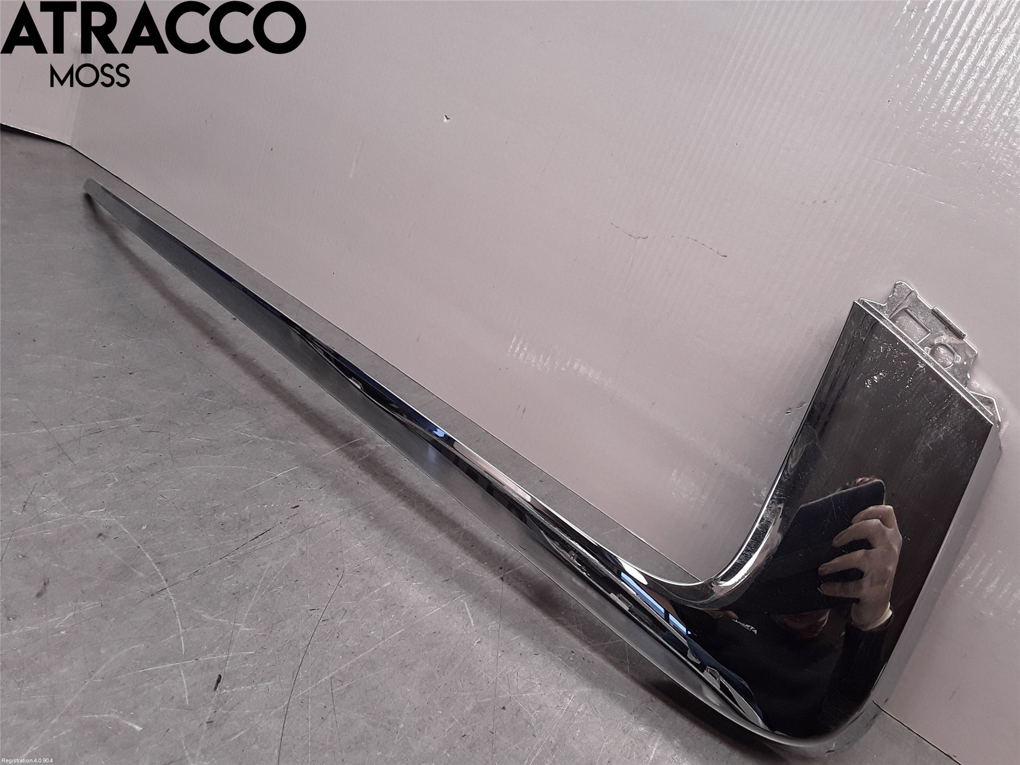 Mitsubishi ECLIPS CROSS Frontrute Dekorlist