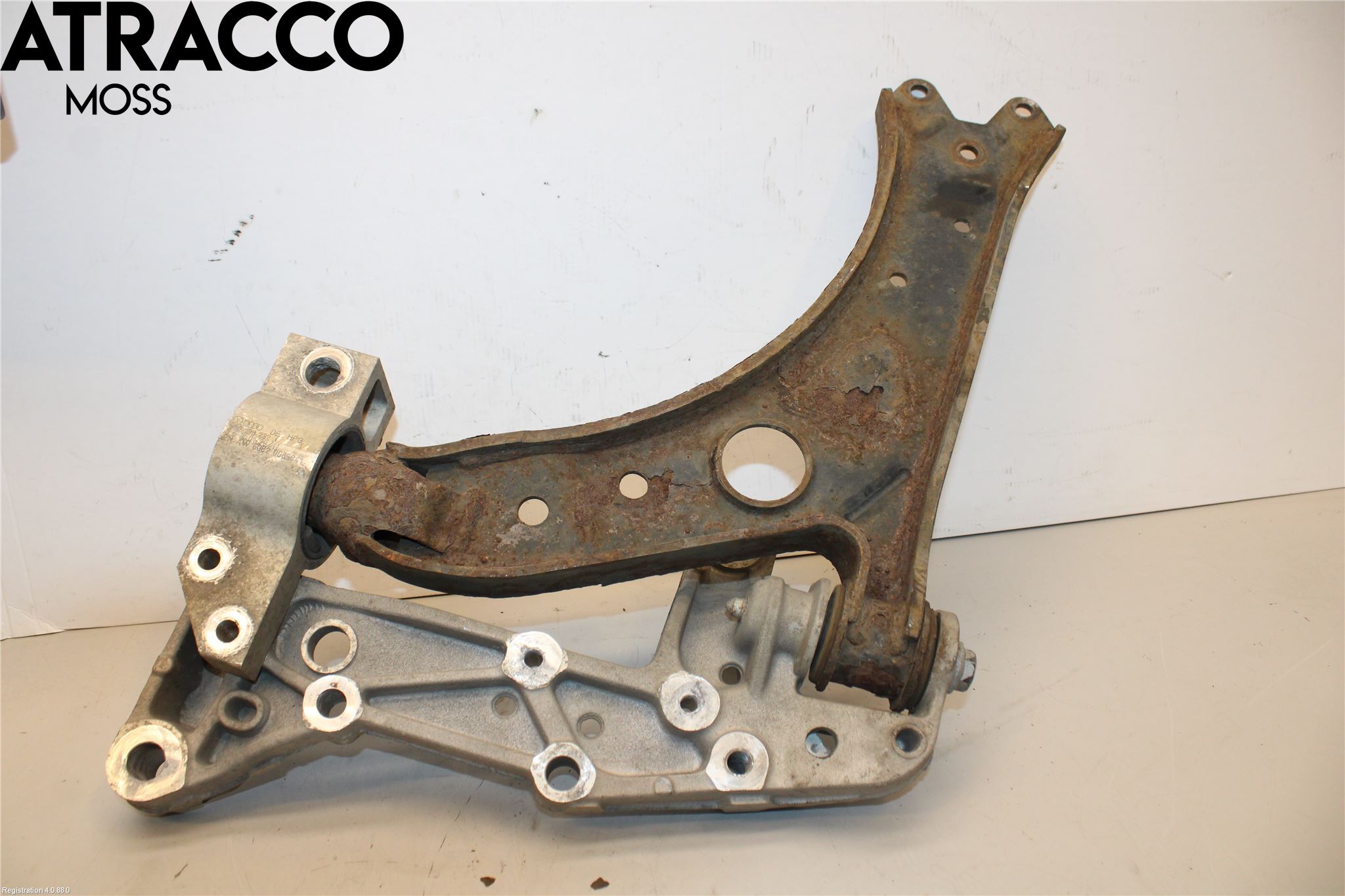 Volkswagen VW GOLF VI 09-13 Bærearm Foran Høyre Nedre