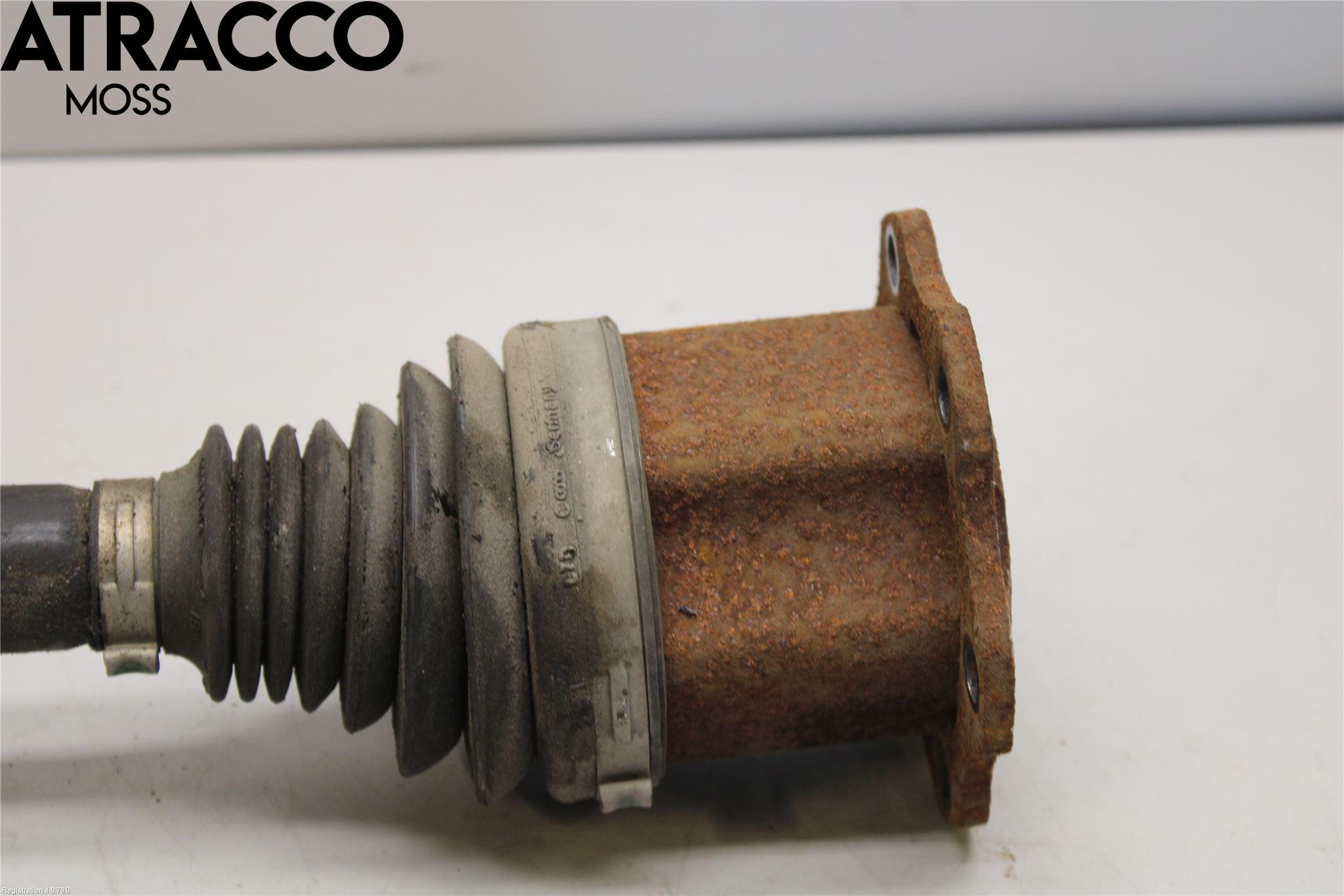 Audi A6/S6 4G 11-18 Drivaksel Foran Kompl Høyre