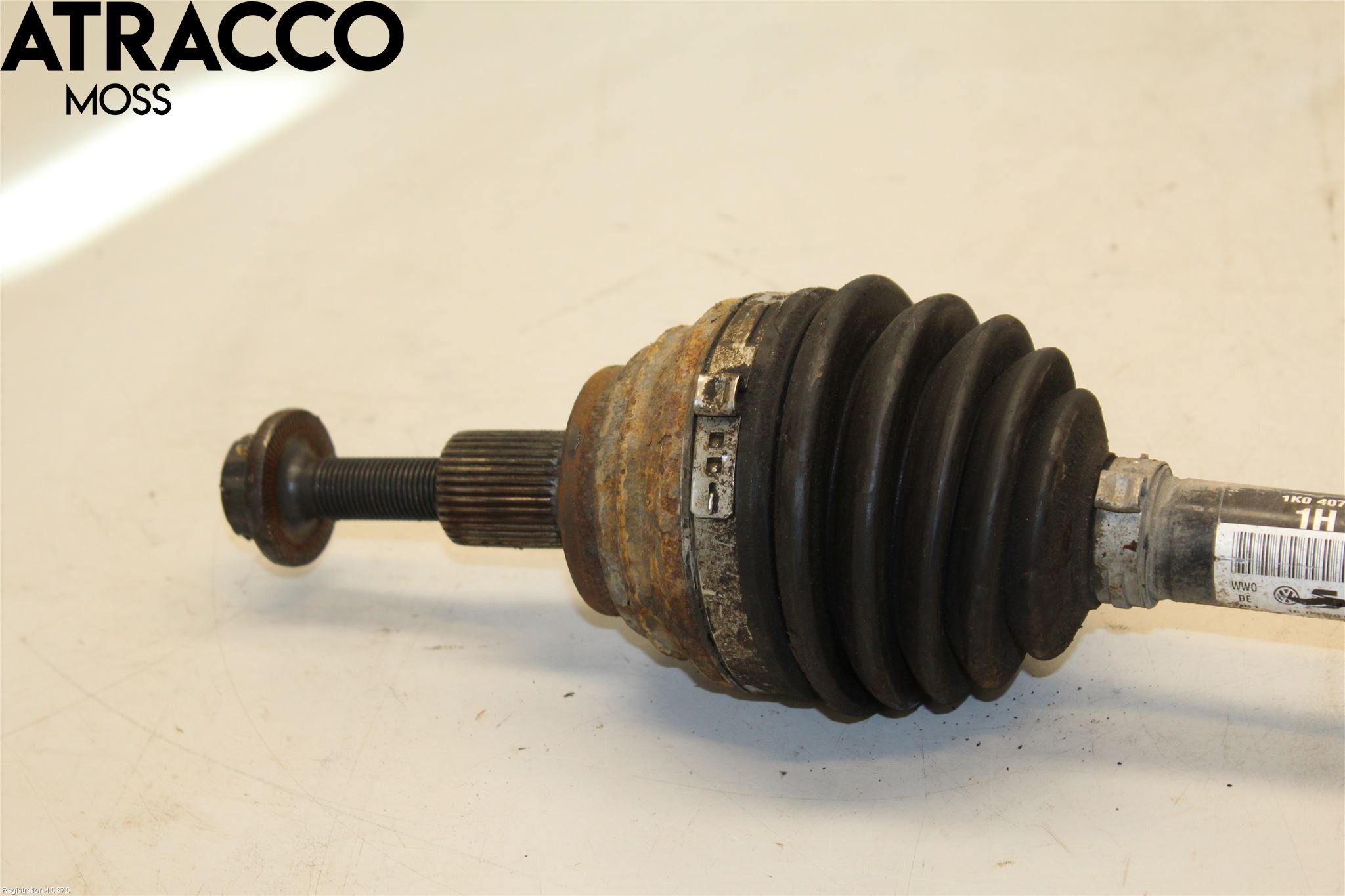 Volkswagen VW GOLF VI 09-13 Drivaksel Foran Kompl Venstre