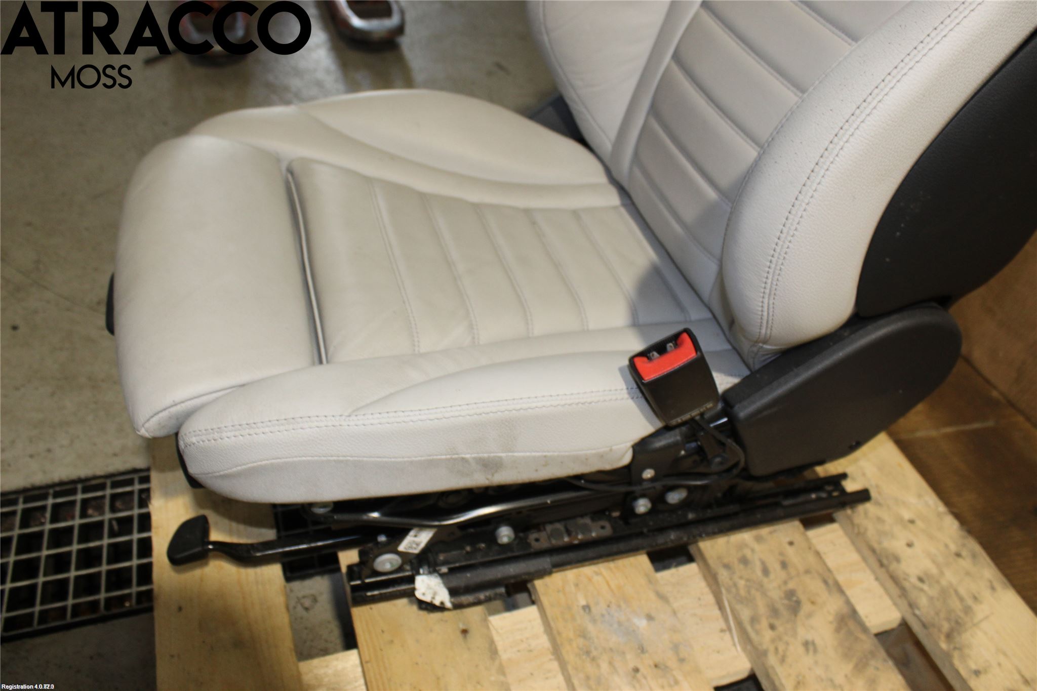 Mercedes-Benz MB C-KLASS (W205) 14-21 Innr Sete Foran Høyre