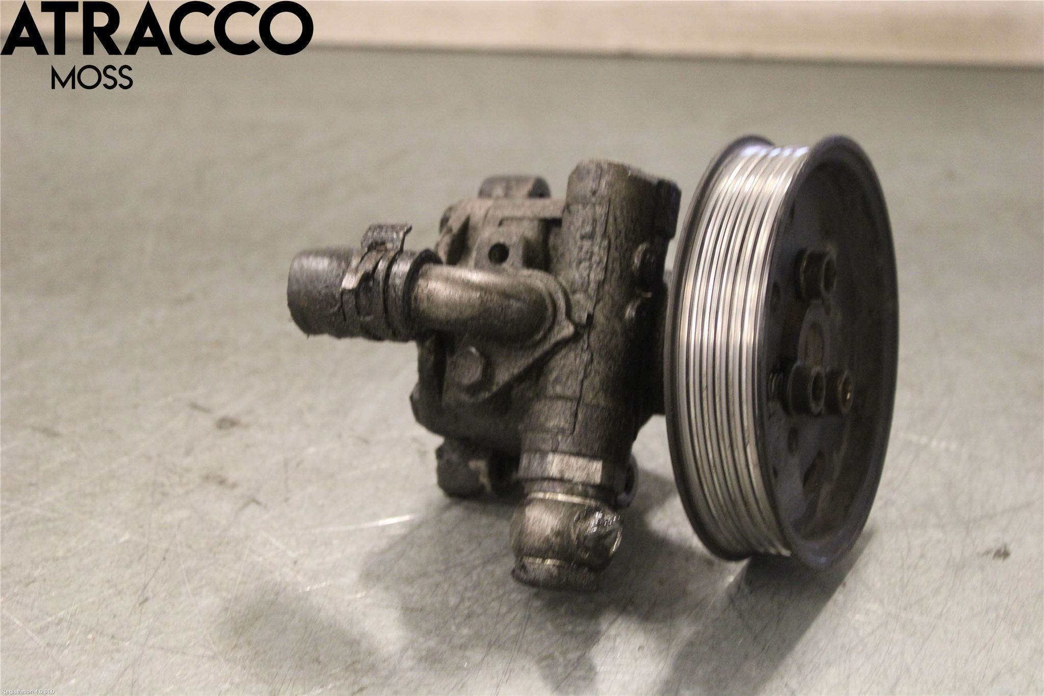 Volkswagen VW CADDY 04-10 Servo Pumpe