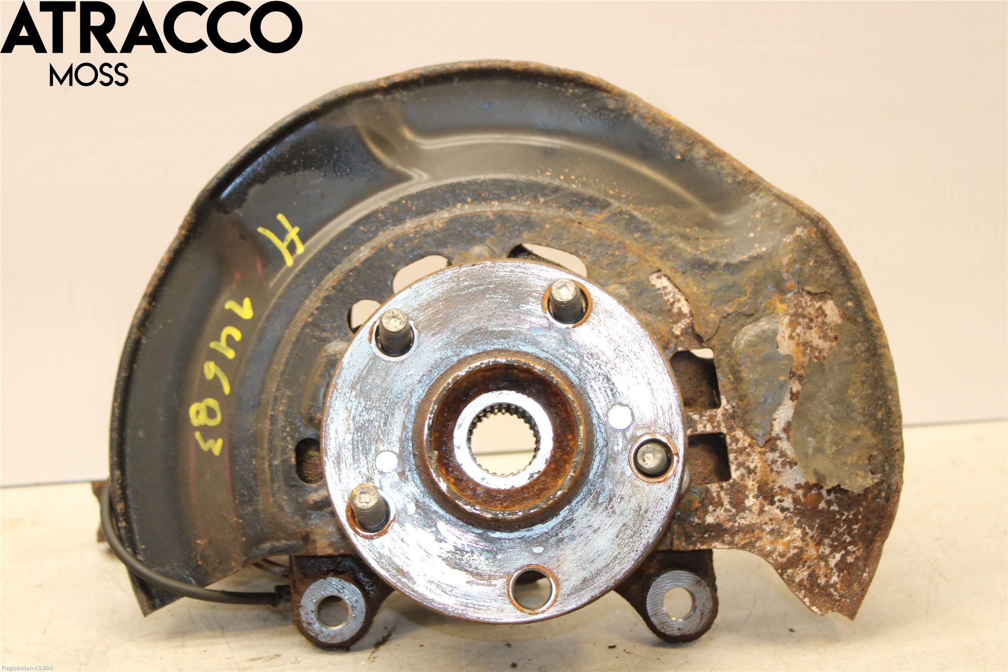 Toyota AURIS 13-19 Spindel Hf