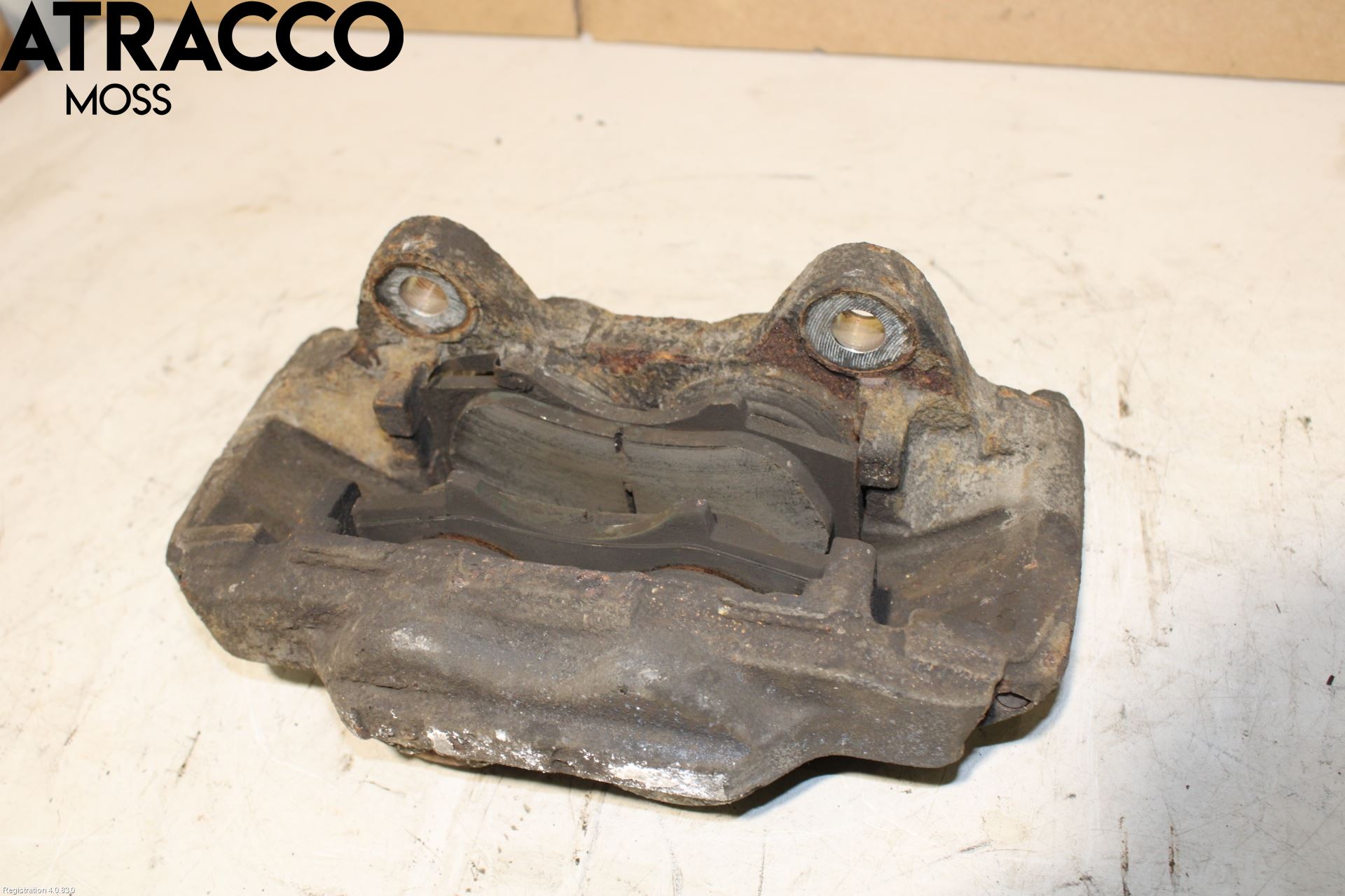 Toyota HILUX 16- Bremsecaliper Foran Høyre