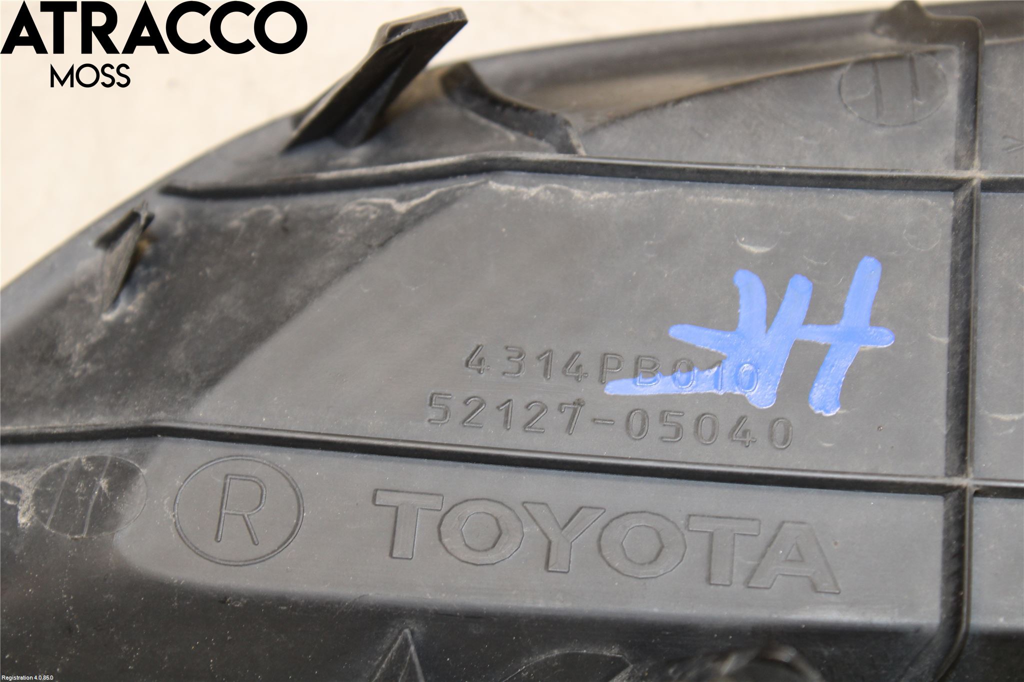 Toyota AVENSIS 07-08 Grilldel Høyre