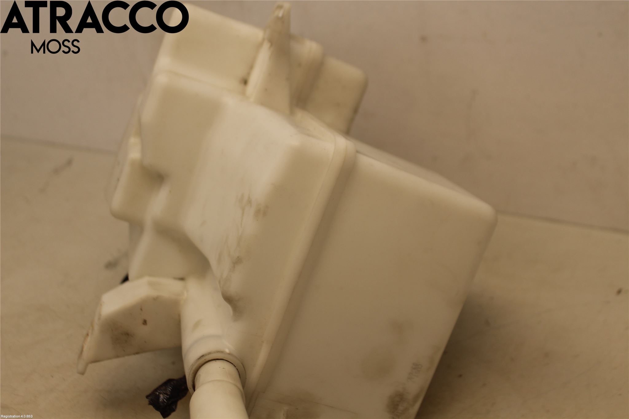 Volvo V40 12-19 Spylerbeholder Frontrute-Lykte