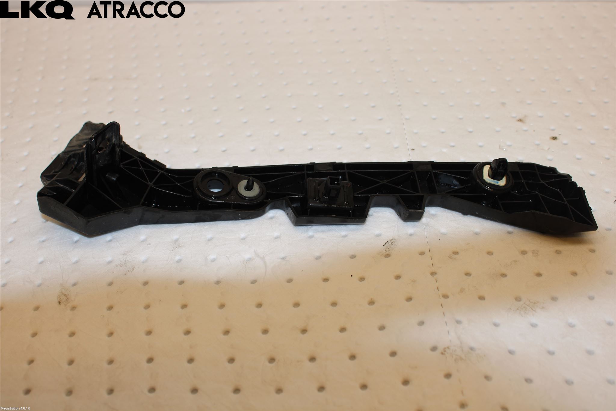 Mazda 3 III 14-19 Støtfangerfeste Bak Høyre