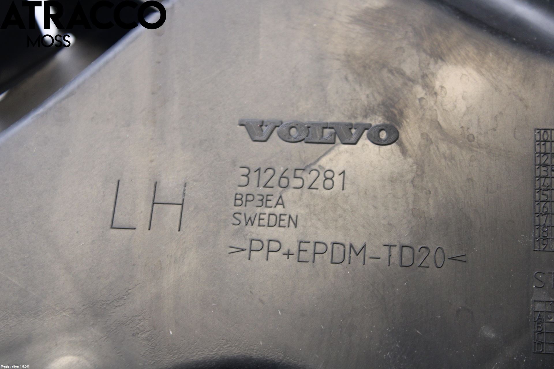 Volvo V60 14-18 Støtfangerfeste Bak Venstre