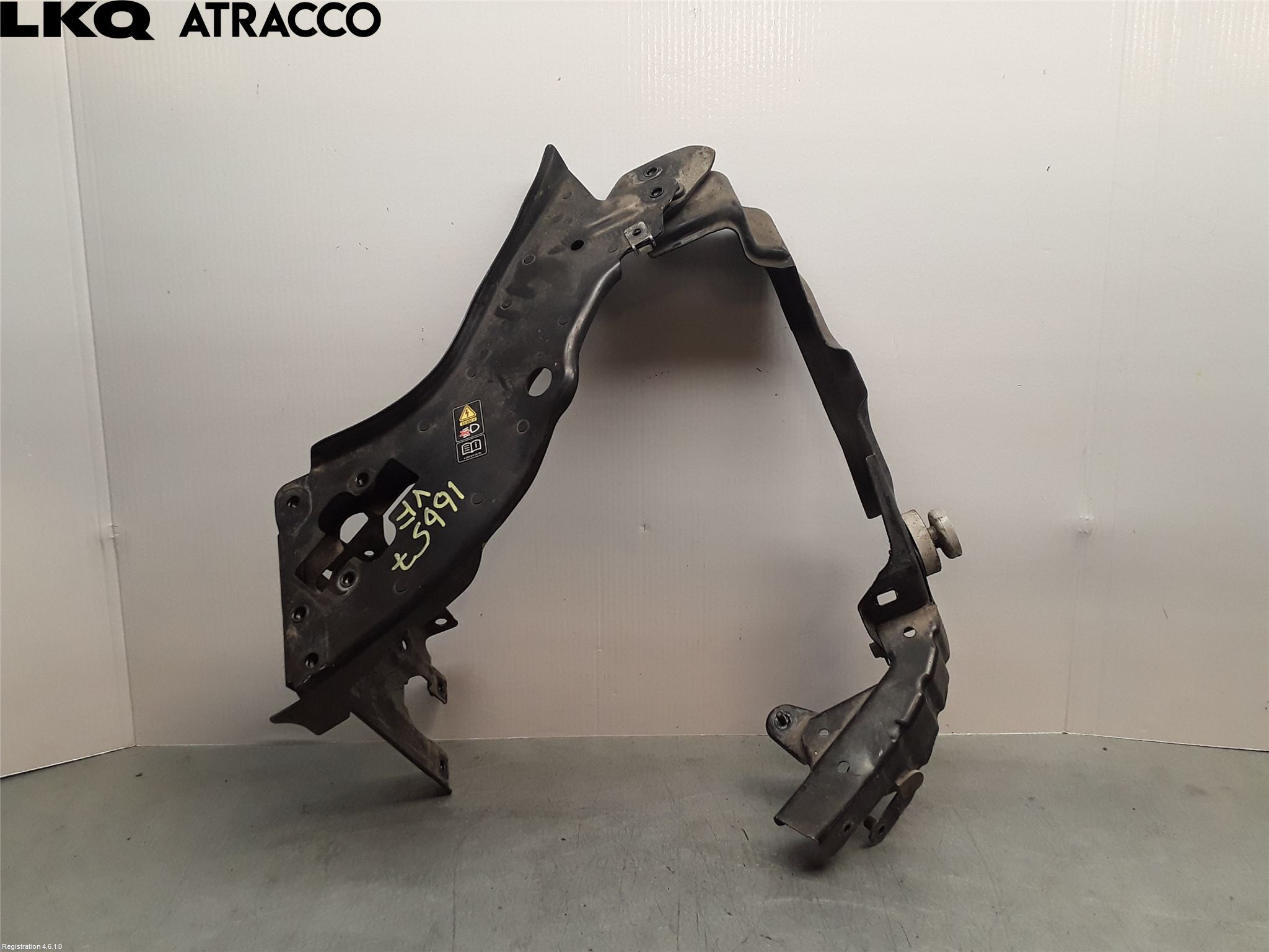 Mercedes-Benz MB E-KLASS (W211) 02-09 Støtfanger Foran Feste