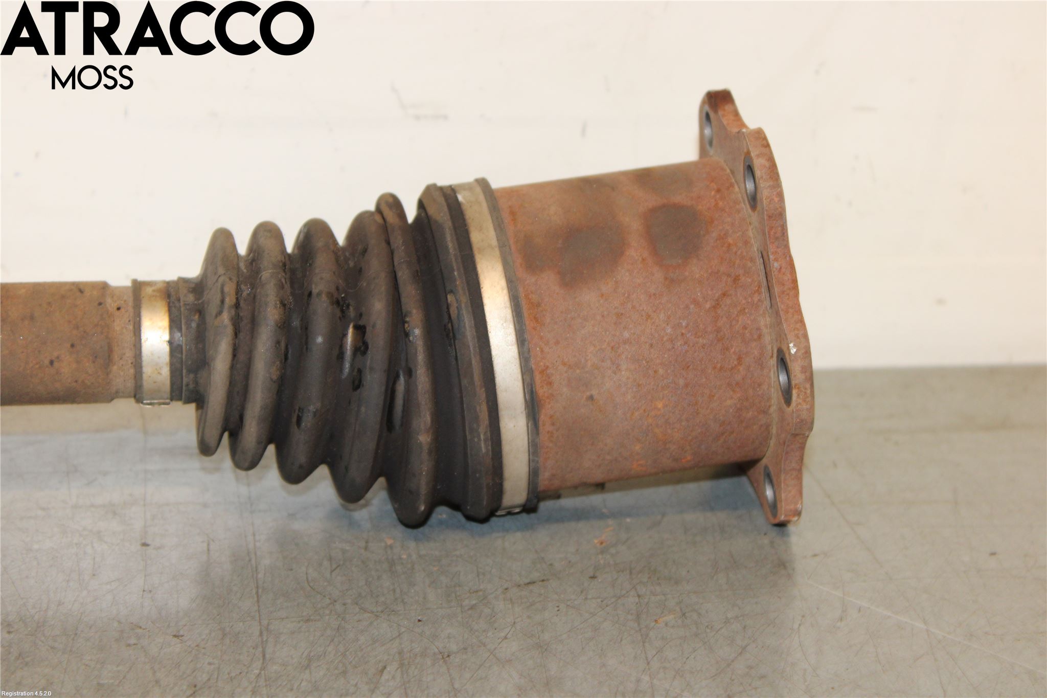 Audi Q5 09-16 Drivaksel Foran Kompl Høyre