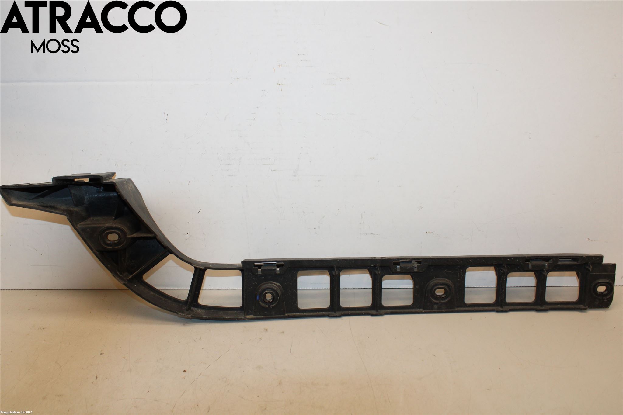 Skoda RAPID Støtfangerfeste Bak Høyre