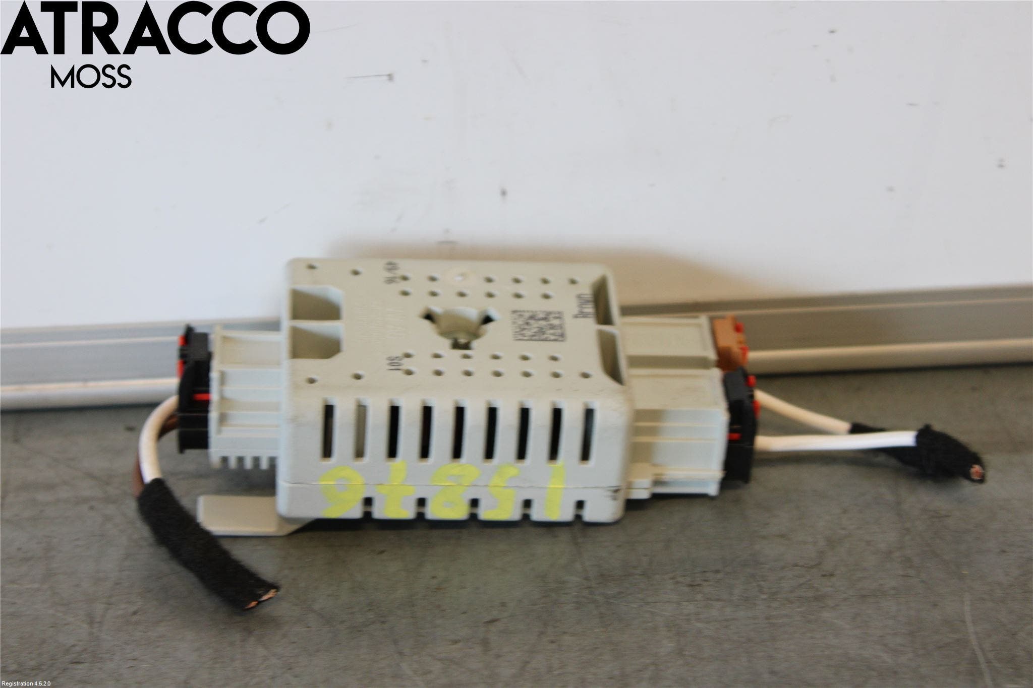 Skoda SUPERB 09-15 Stereo Antenneforsterker