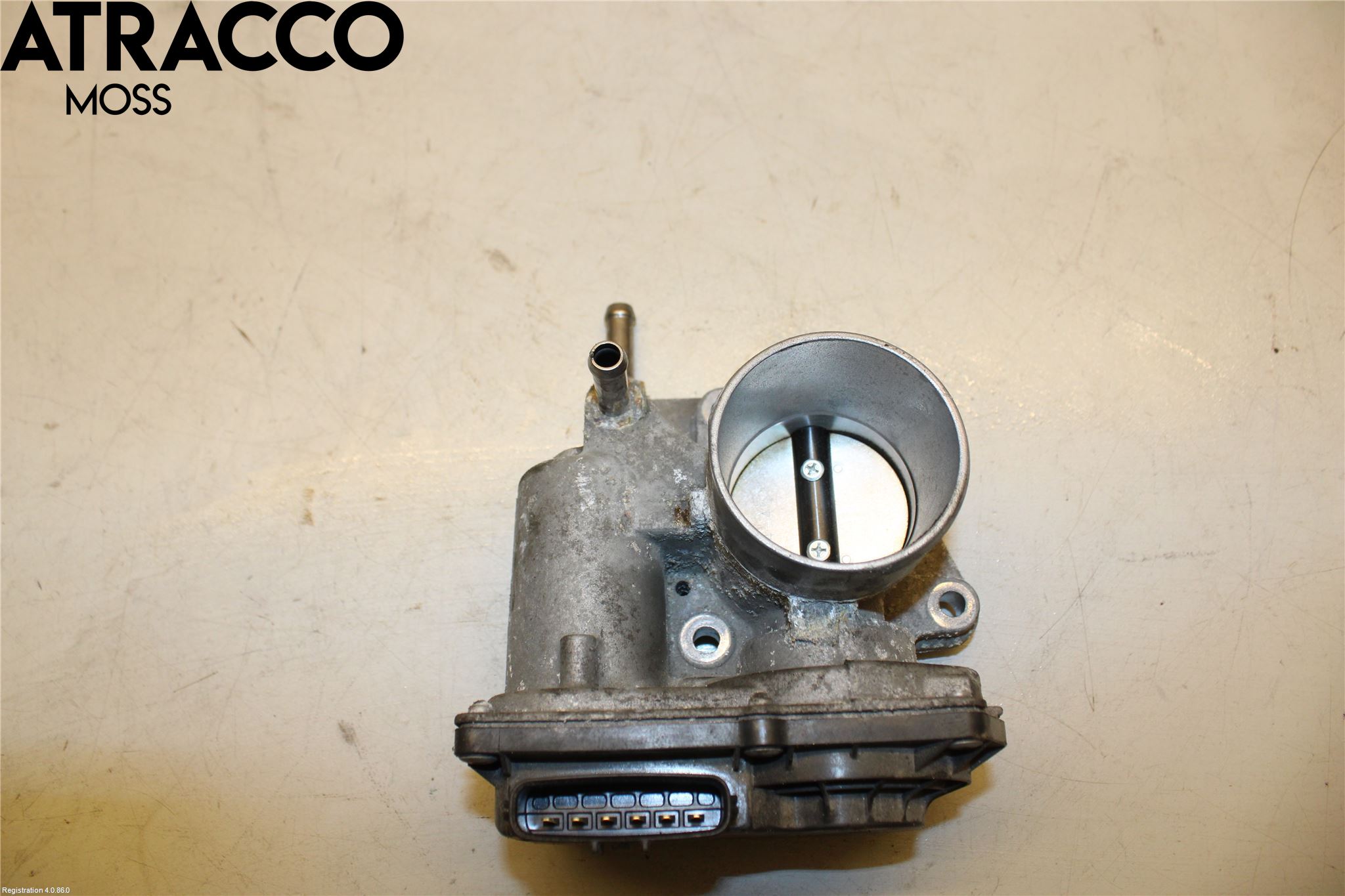 Toyota YARIS XP130 15-20 Inns Spjeldhus