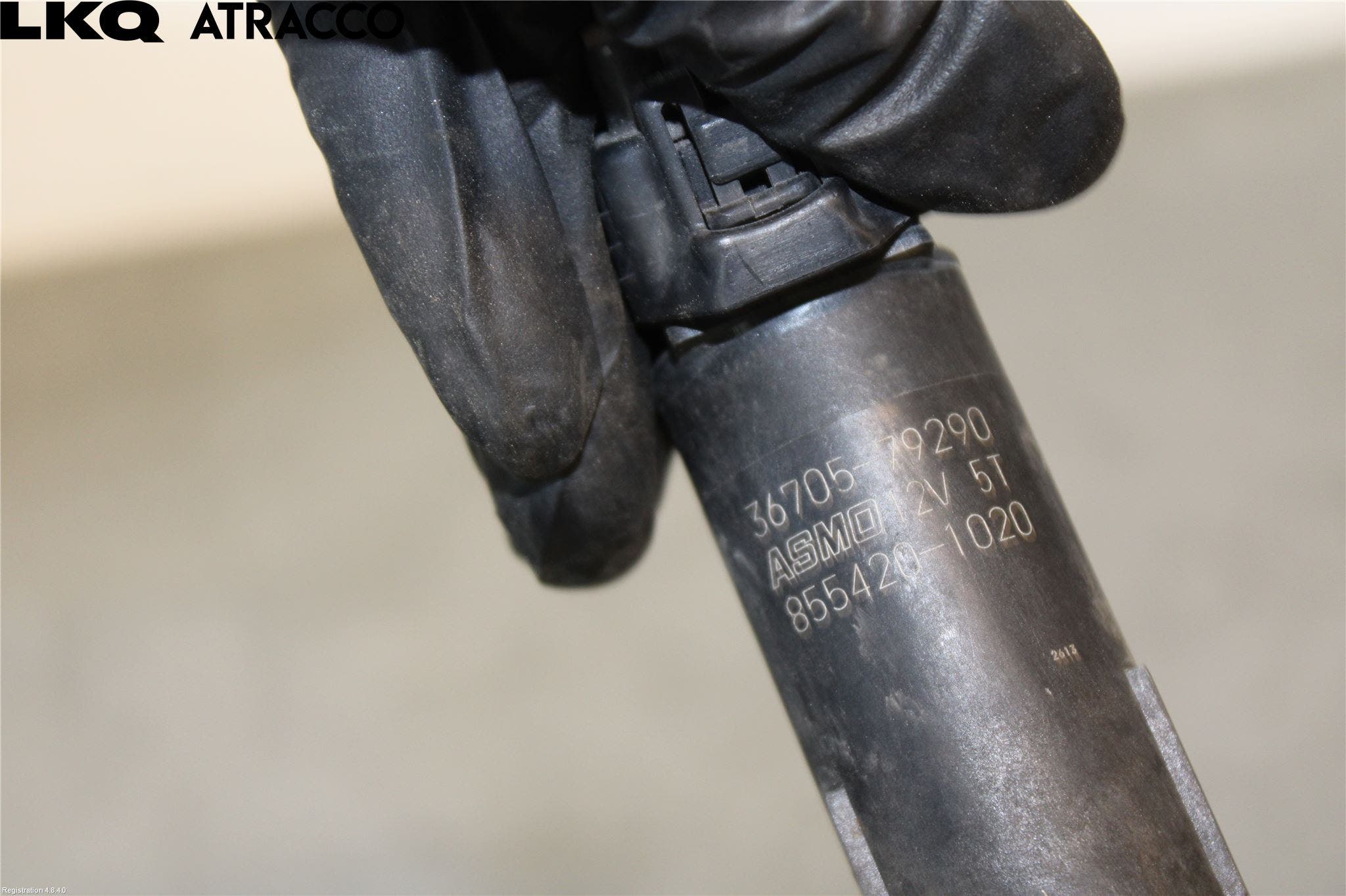 Toyota RAV4 13-18 Spylerpumpe Frontrute