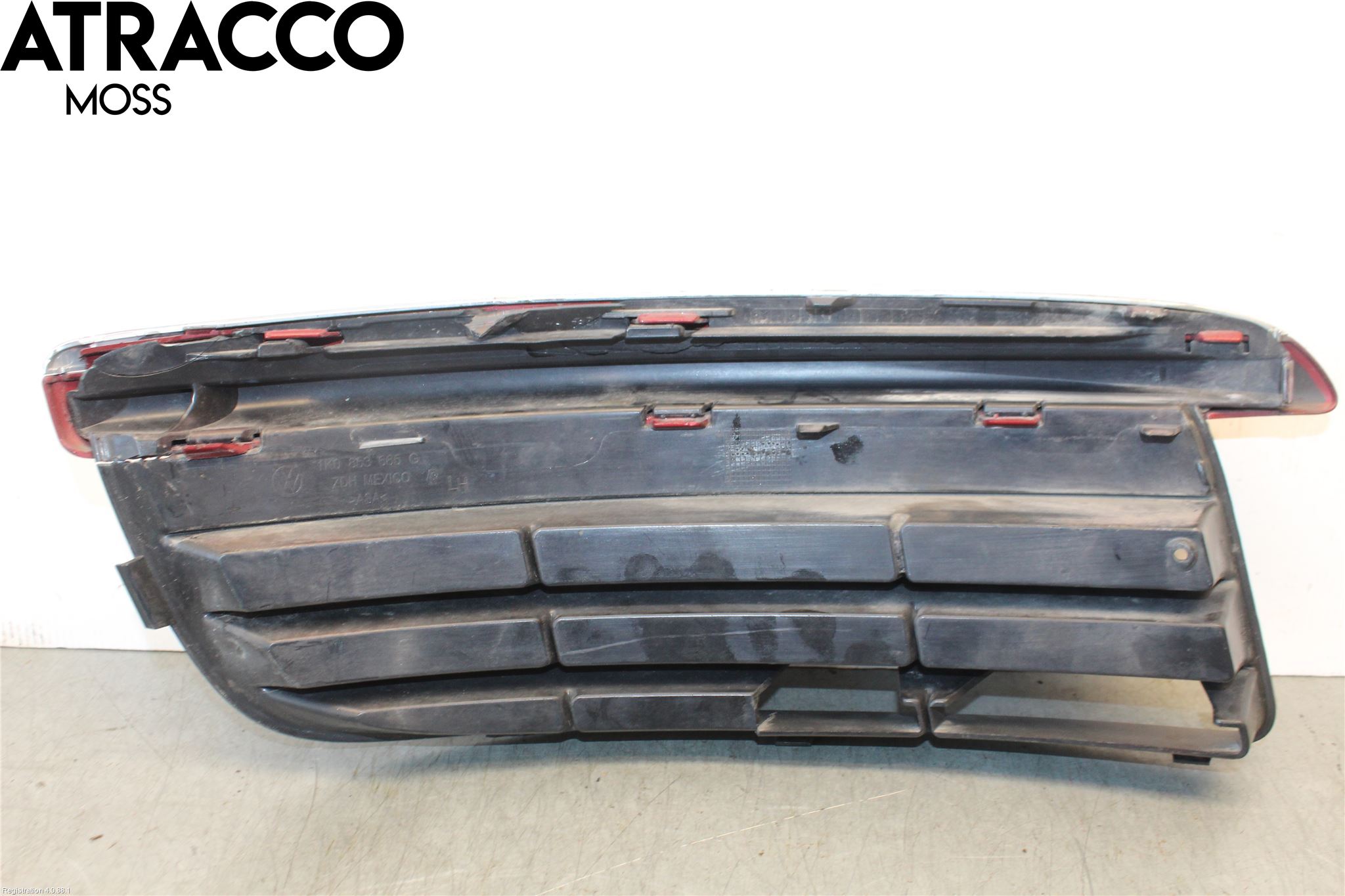 Volkswagen VW GOLF V 04-09 Grilldel Venstre