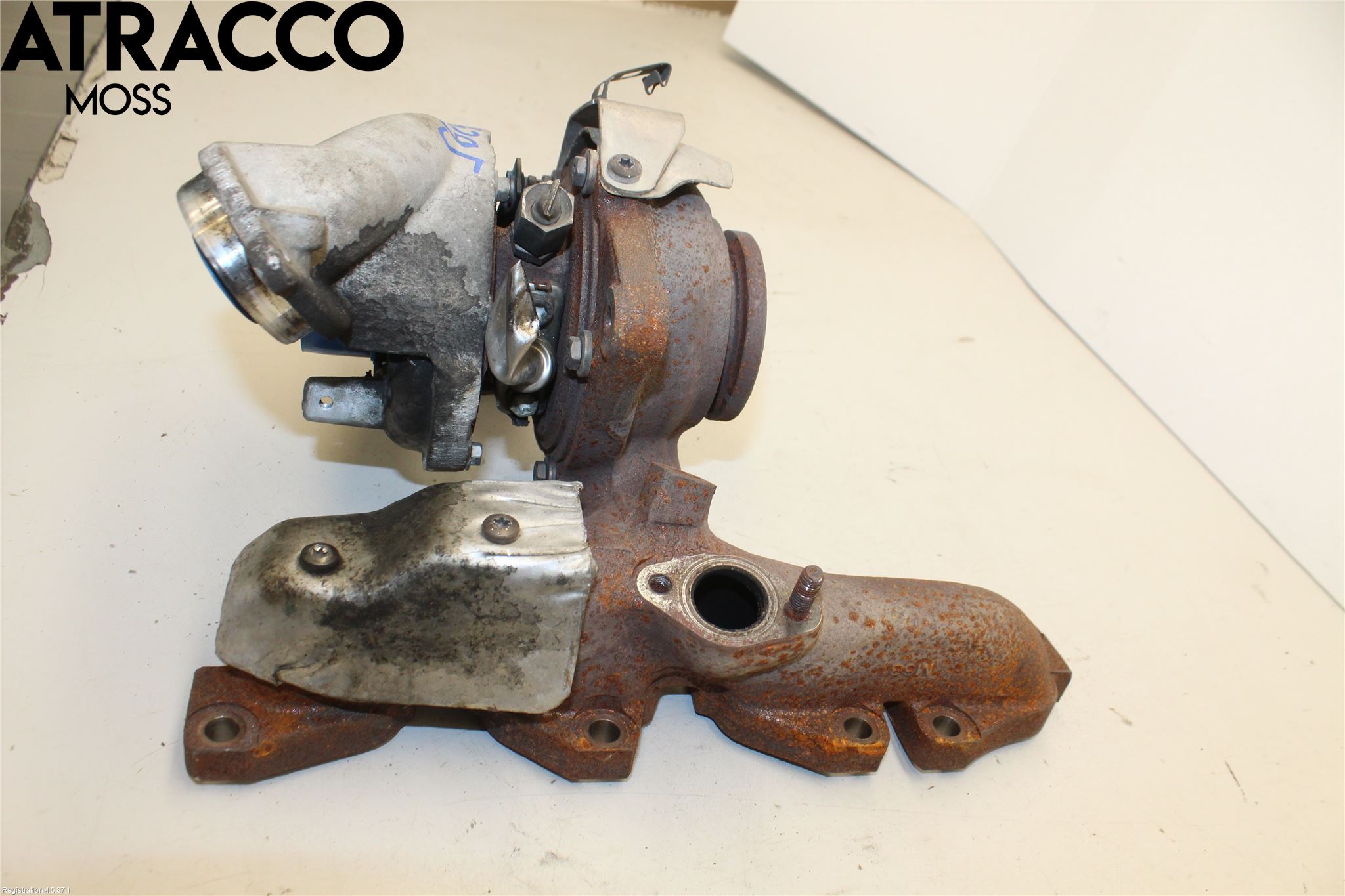 Volkswagen VW TOURAN 10-15 Turboaggregat