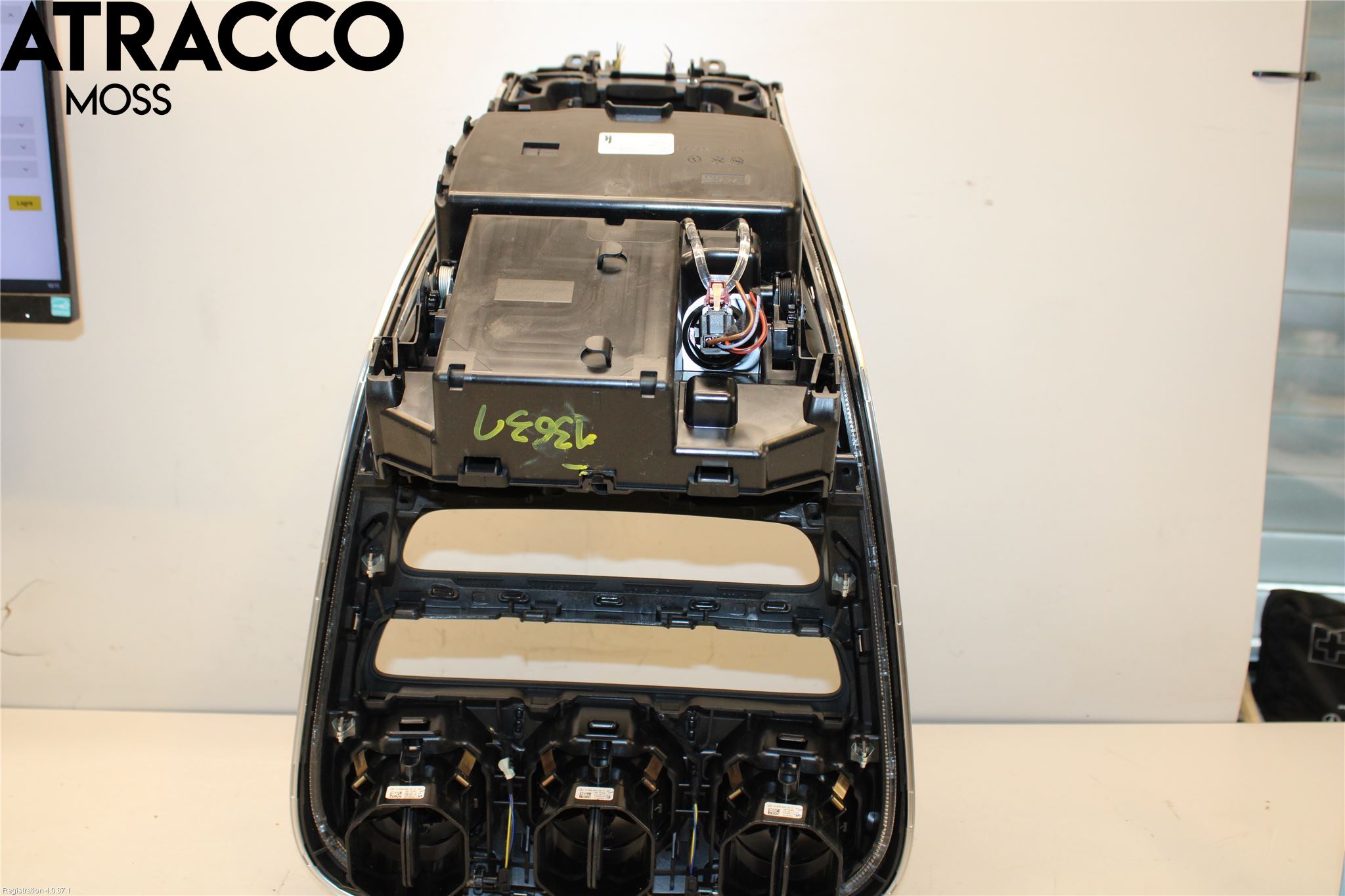 Mercedes-Benz MB GLC-KLASS (X253/C253) 15-22 Innr Koppholder