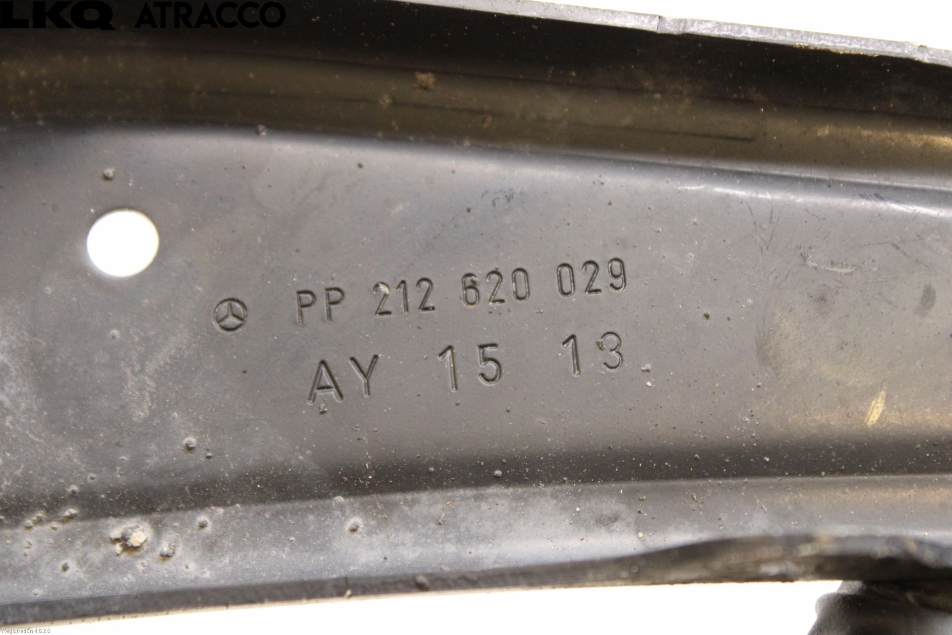 Mercedes-Benz MB E-KLASS (W212) 09-16 Frontlykt Holder-Feste