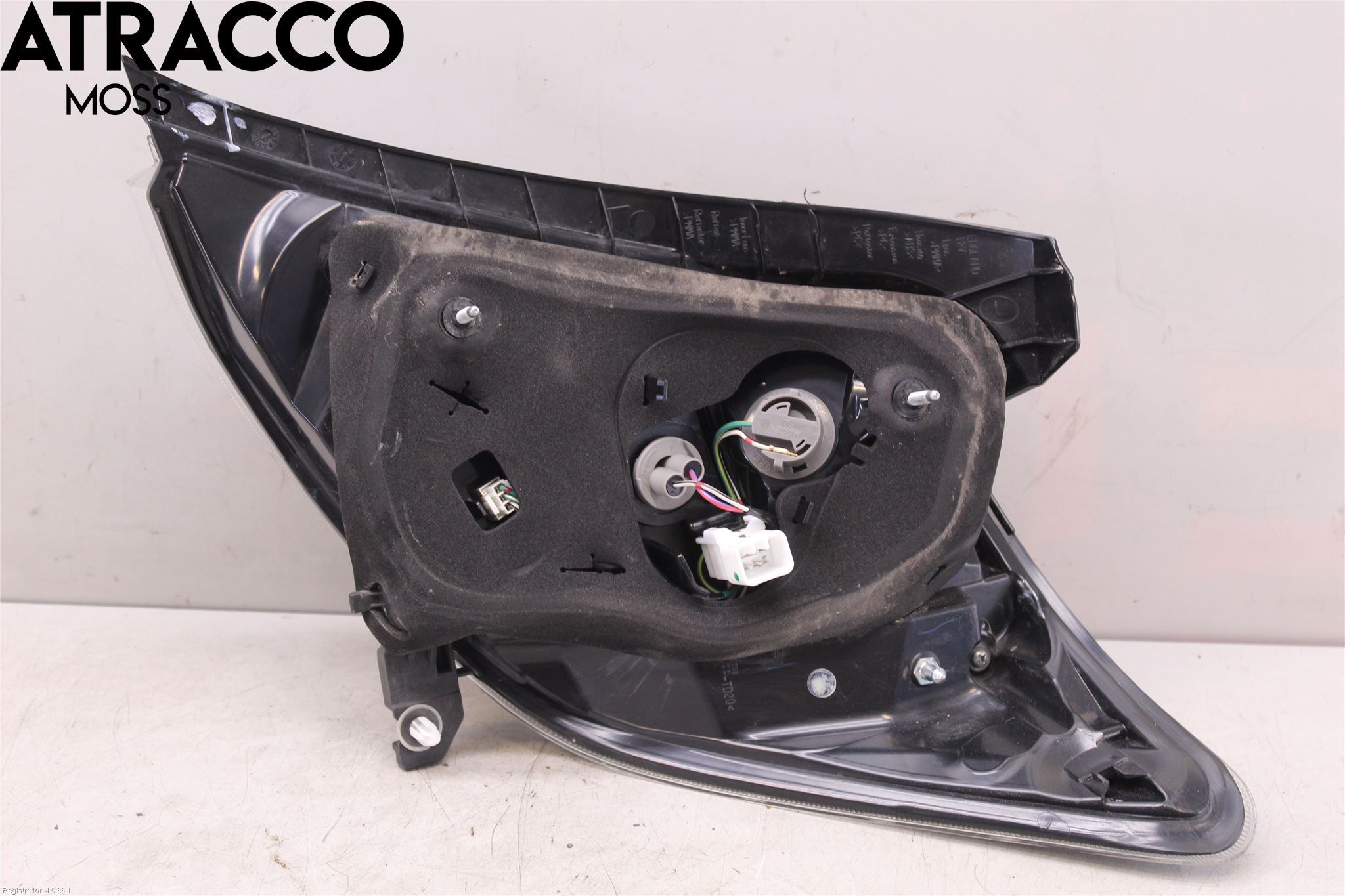 Toyota YARIS XP130 12-14 Baklykt Venstre