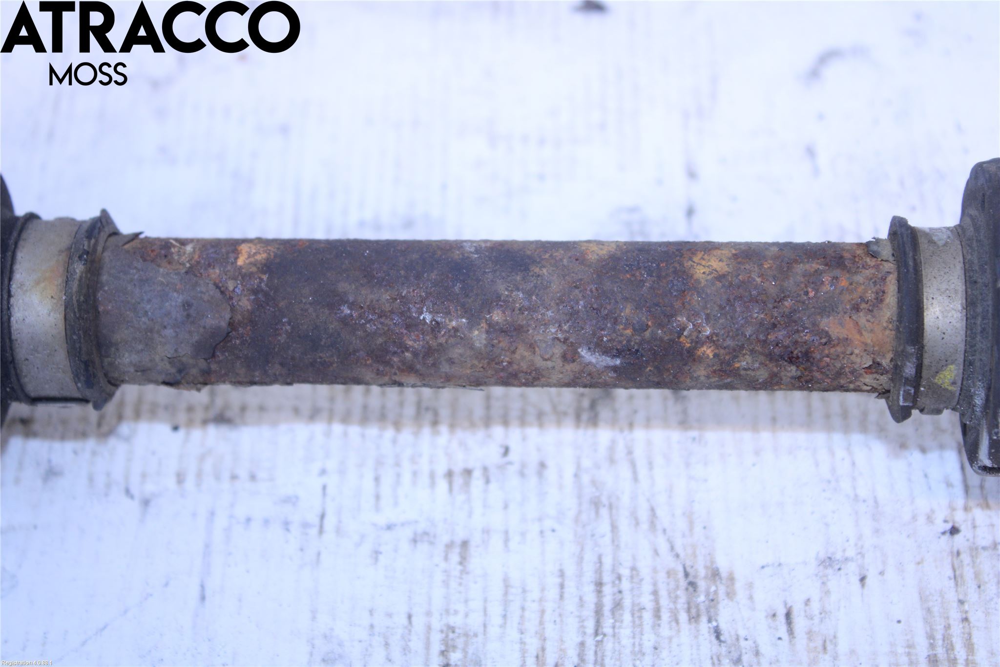 Toyota AVENSIS 09-15 Drivaksel Foran Kompl Venstre