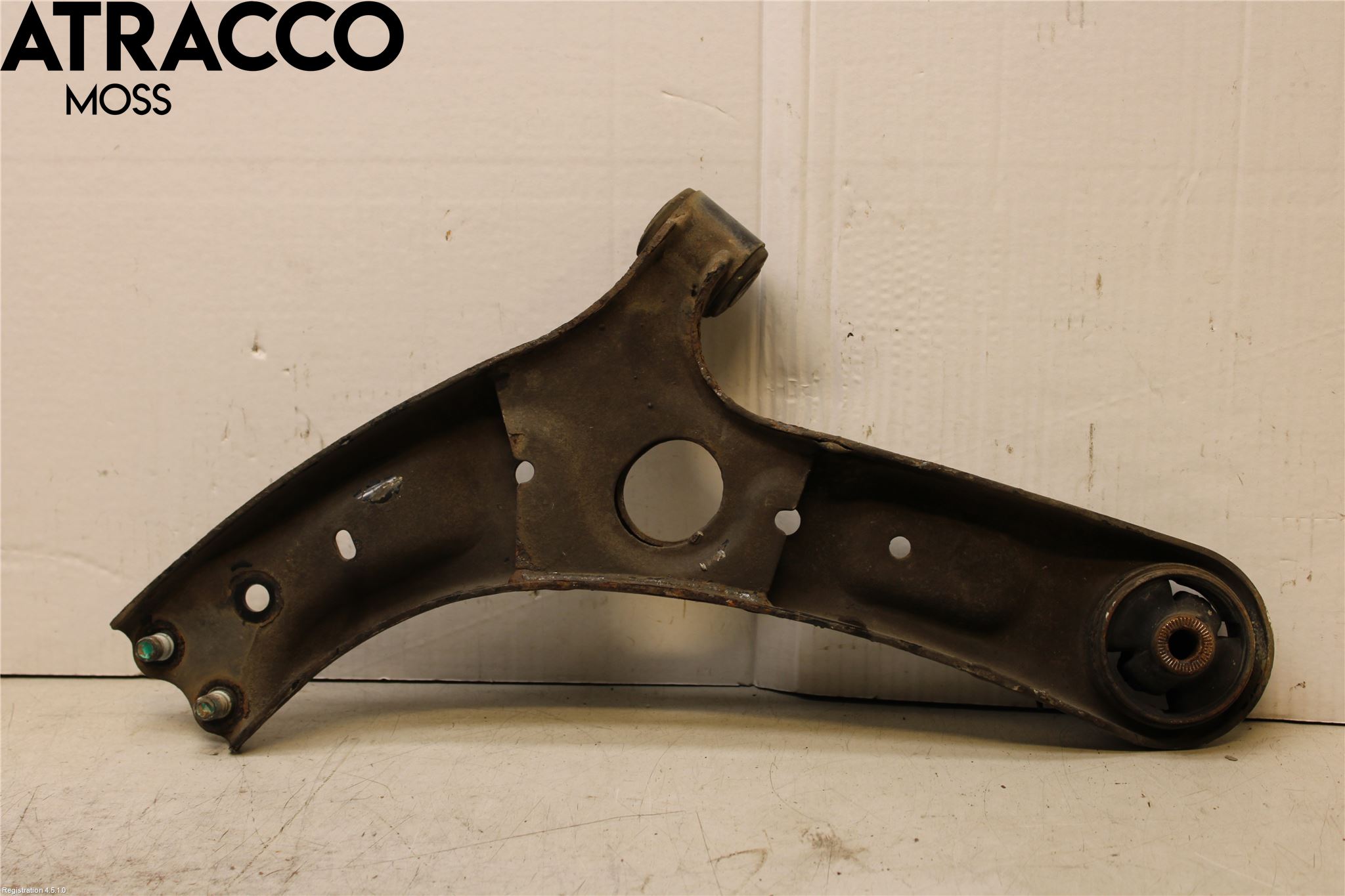 Hyundai i40 08-15 Bærearm Foran Høyre Nedre