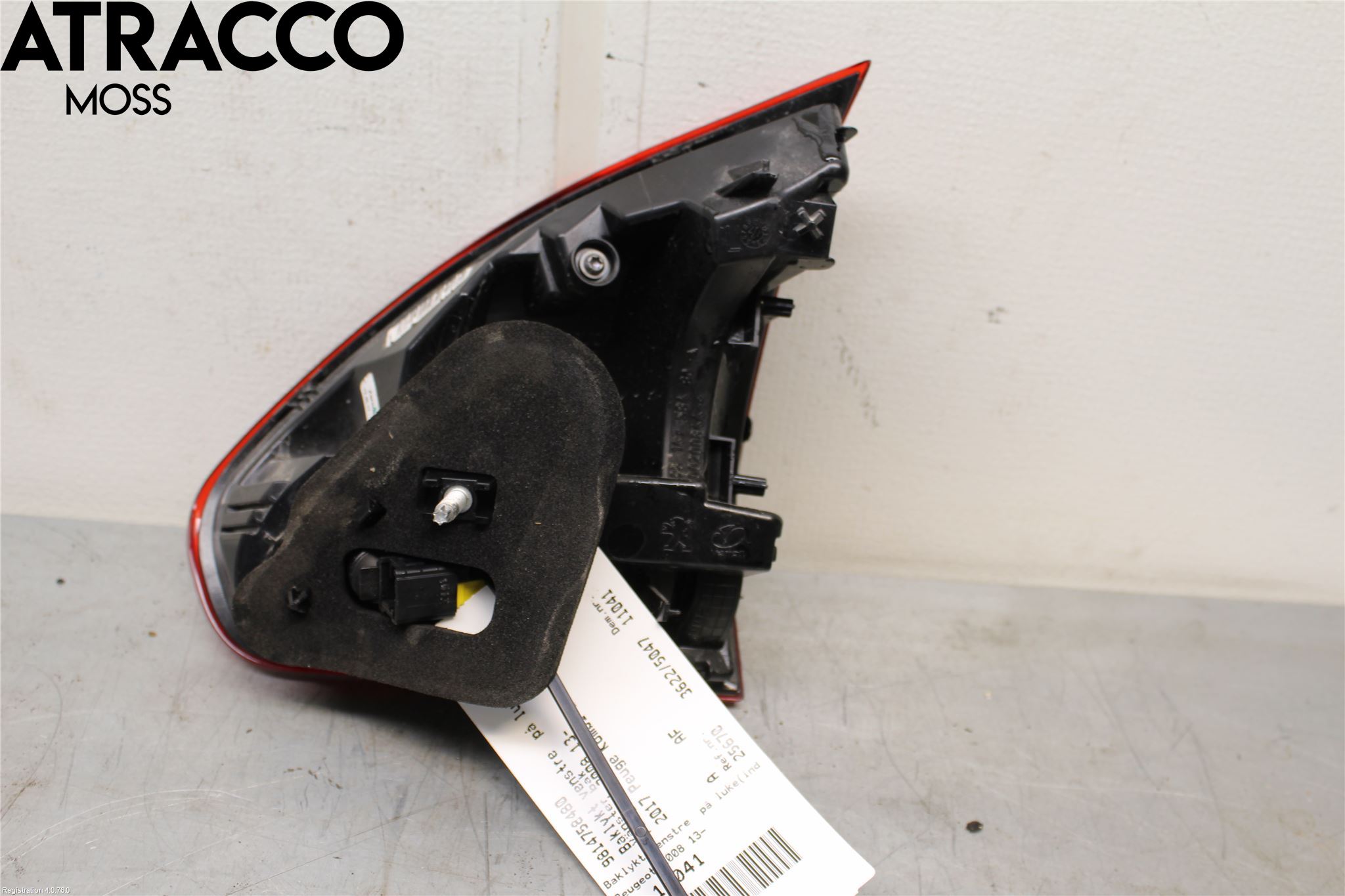 Peugeot 2008 13-20 Baklykt Venstre  På Luke(Indre