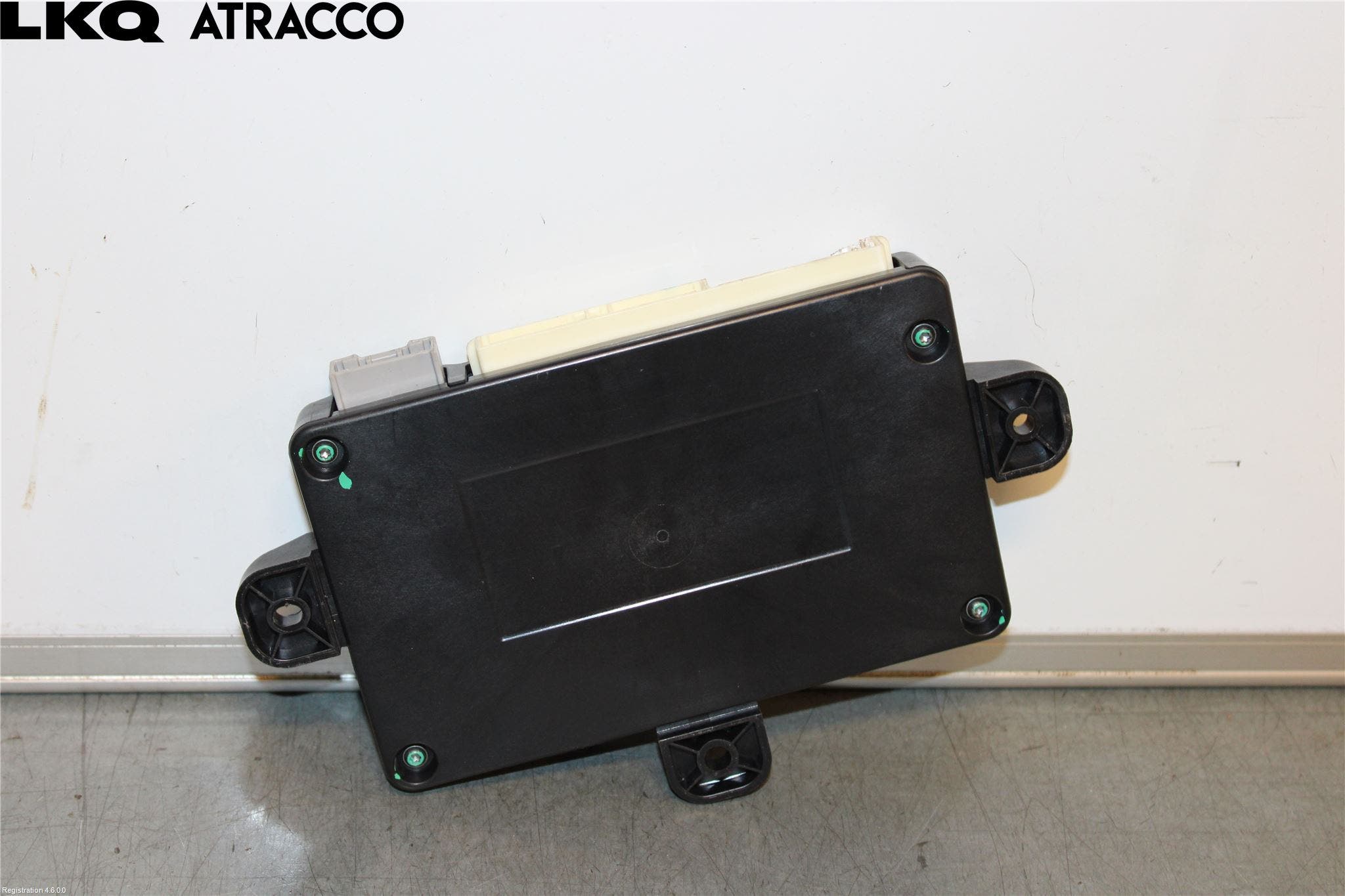 Tesla MODEL X 16- Styreenhet Dør